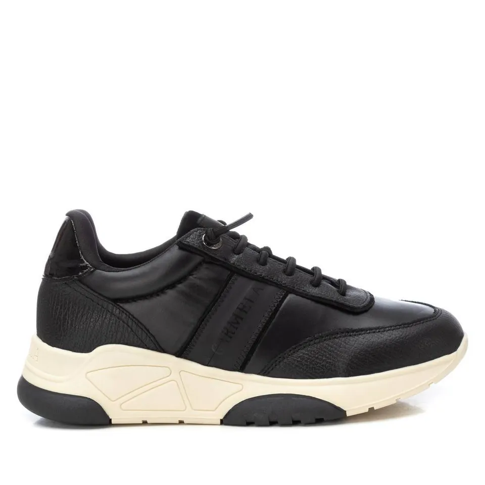 Carmela 16105806 basket femme noire cuir pointure 35-41