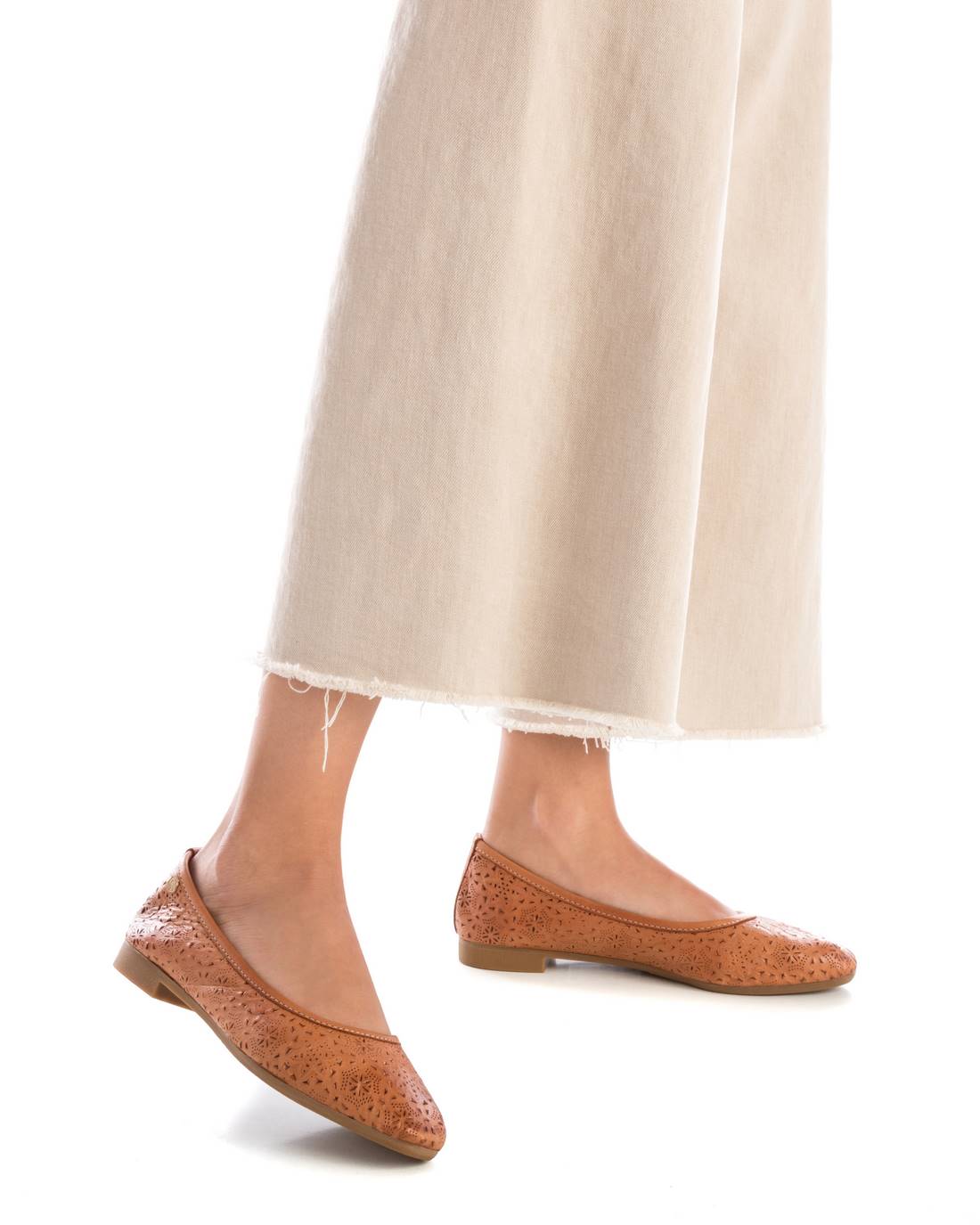 Carmela 16158204 ballerine cuir marron ajourée