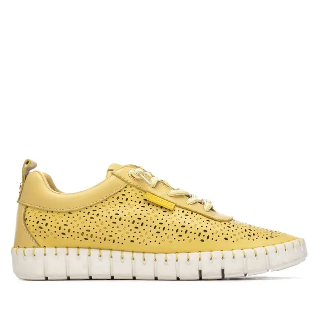 Carmela 16309908 baskets cuir jaune ajourées plates