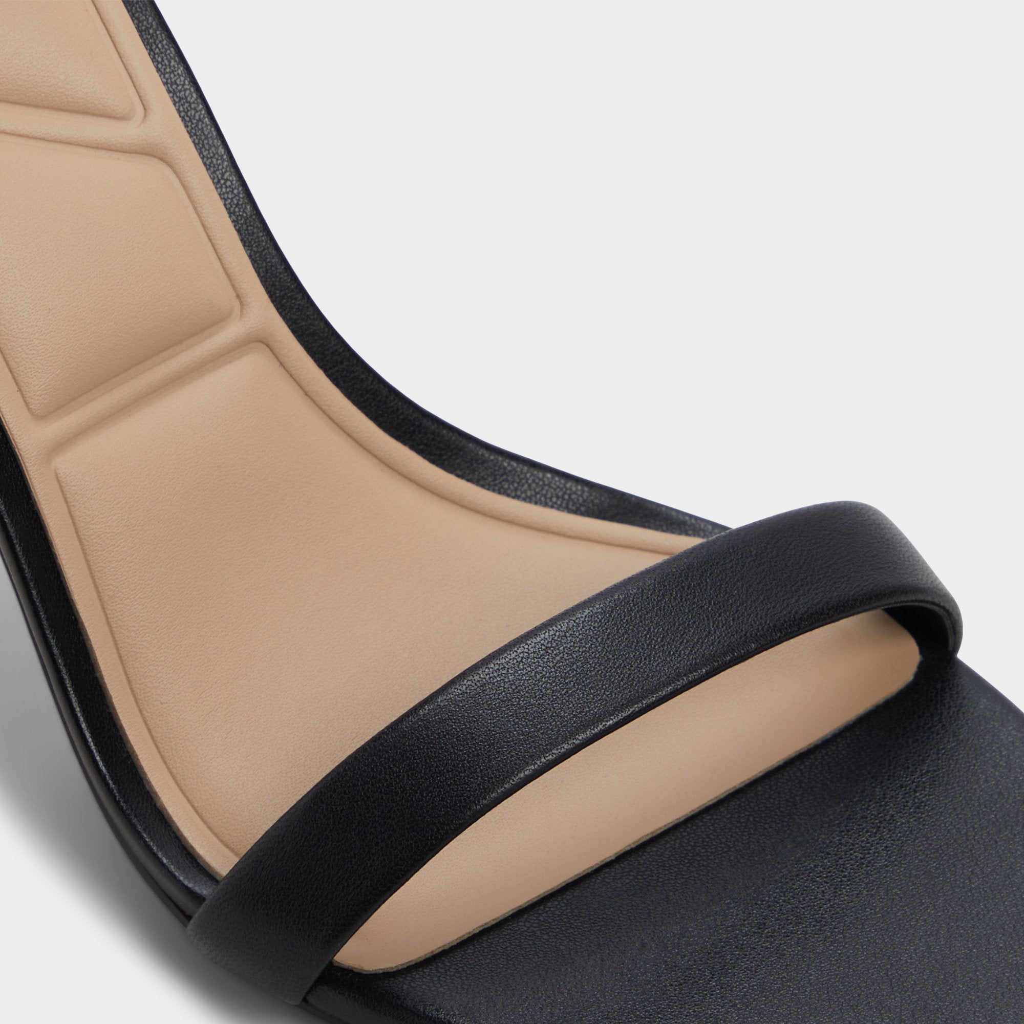 ALDO Dralethiel escarpins noirs talon haut