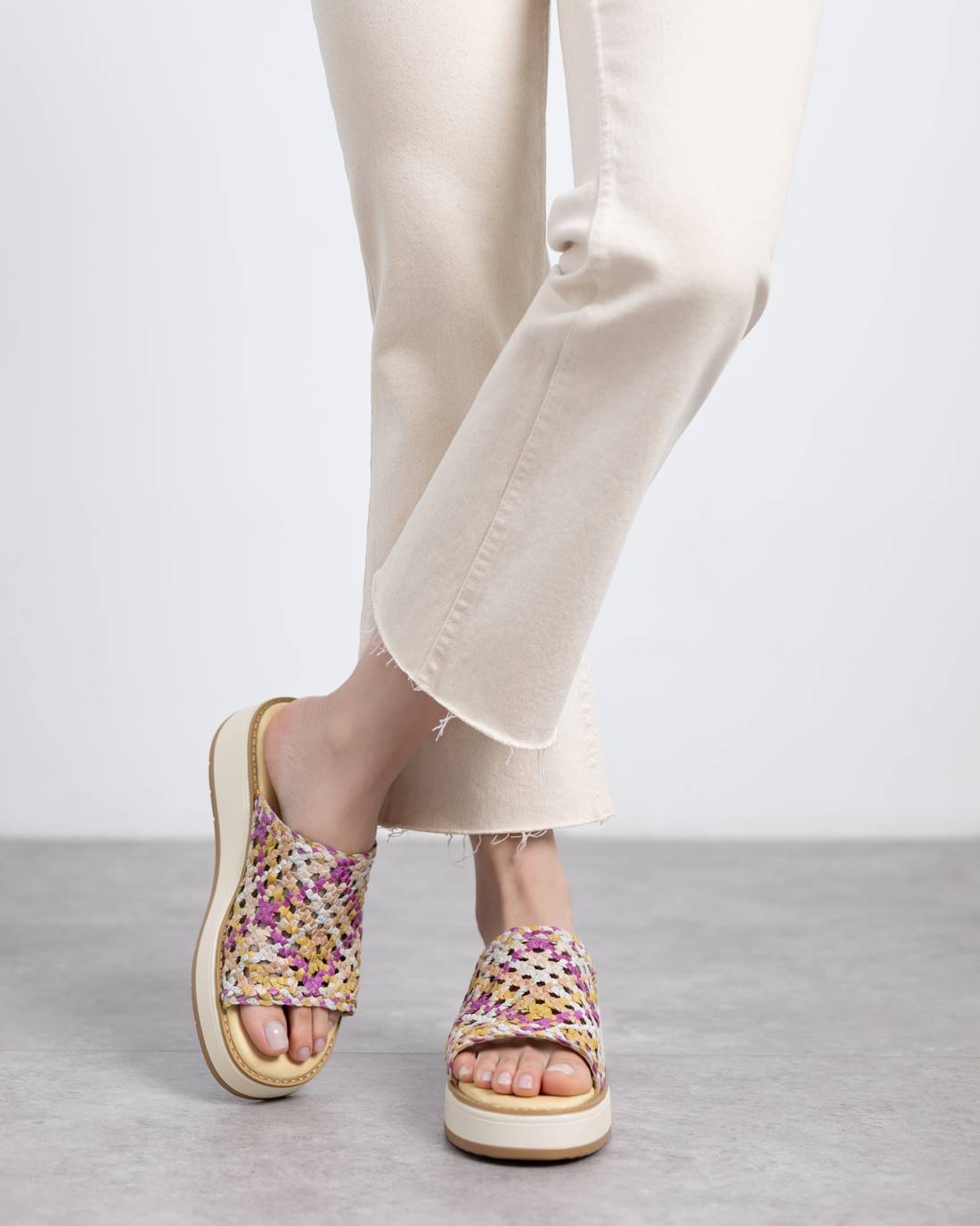 Carmela 16230705 sandales cuir jaune tressées