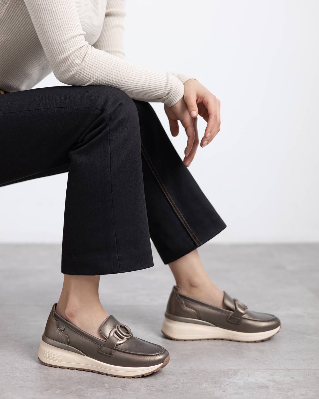 Carmela 16252303 mocassins cuir doré plat