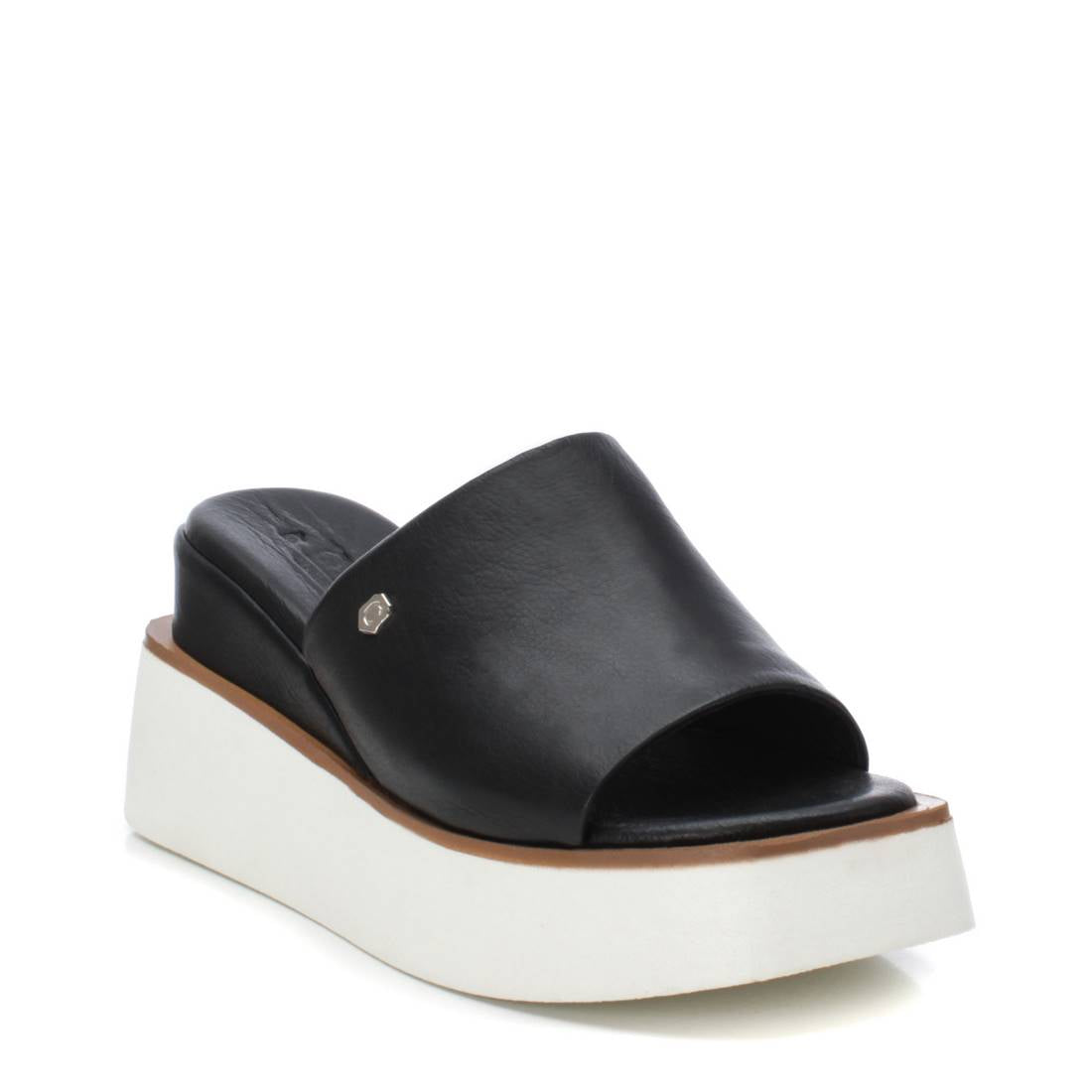 Carmela 16078803 sandale femme noir cuir compensée