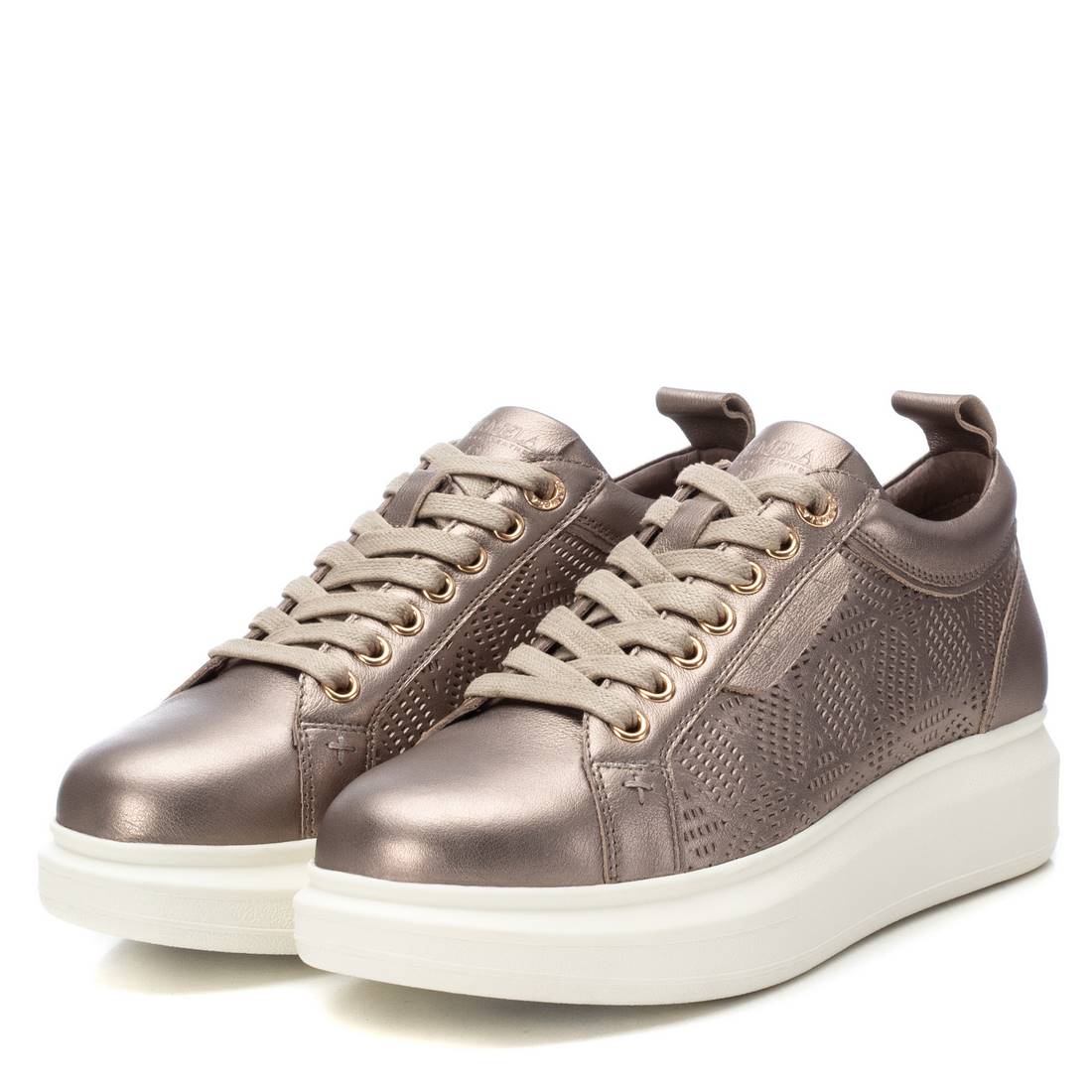 Carmela 16143804 baskets cuir gris métallisé ajouré