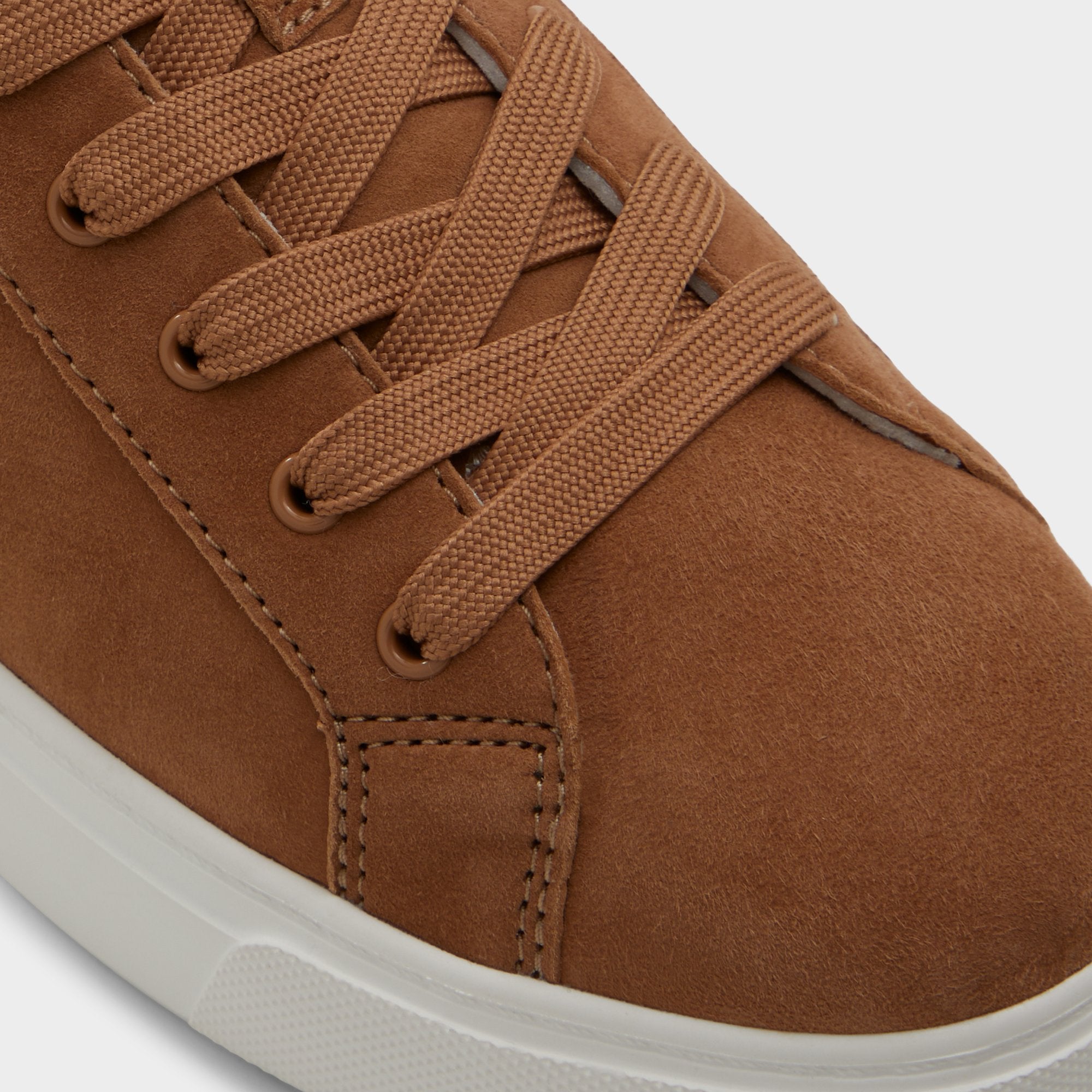 ALDO Merrylyn baskets basses marron fourrées