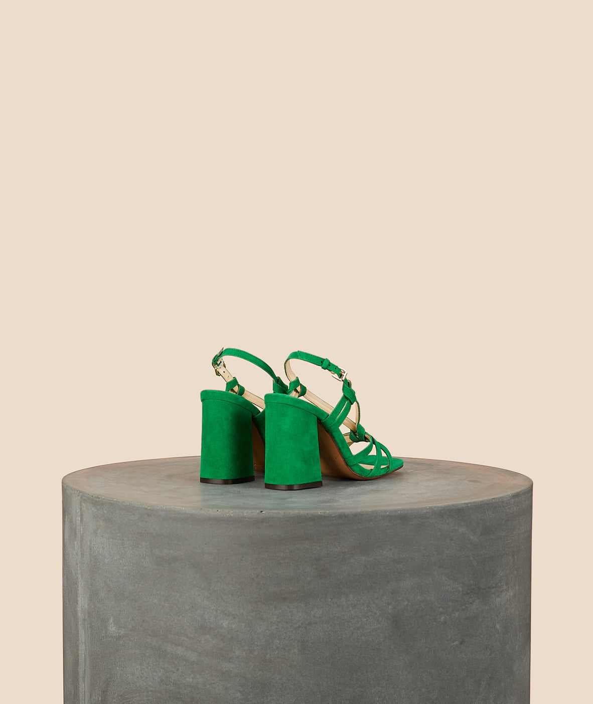 Tila March Noeud sandale daim vert talon 8 cm