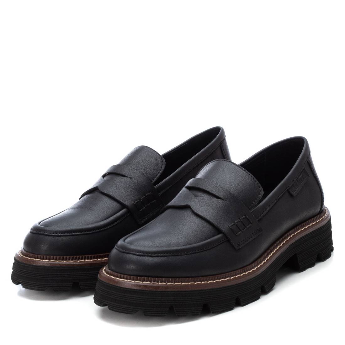 Carmela 16114601 mocassins cuir noir plat