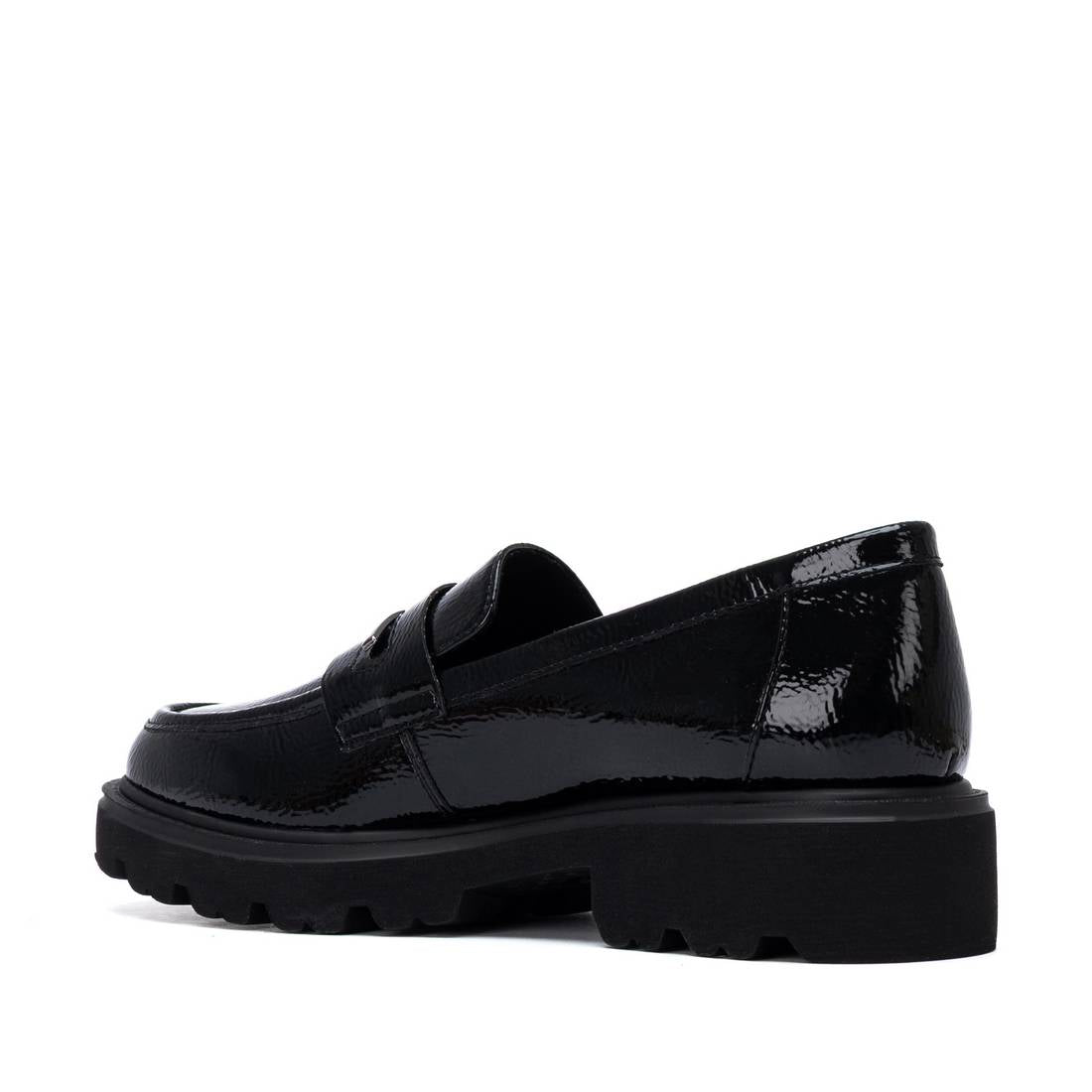 Carmela 16437802 mocassins vernis noirs petit talon