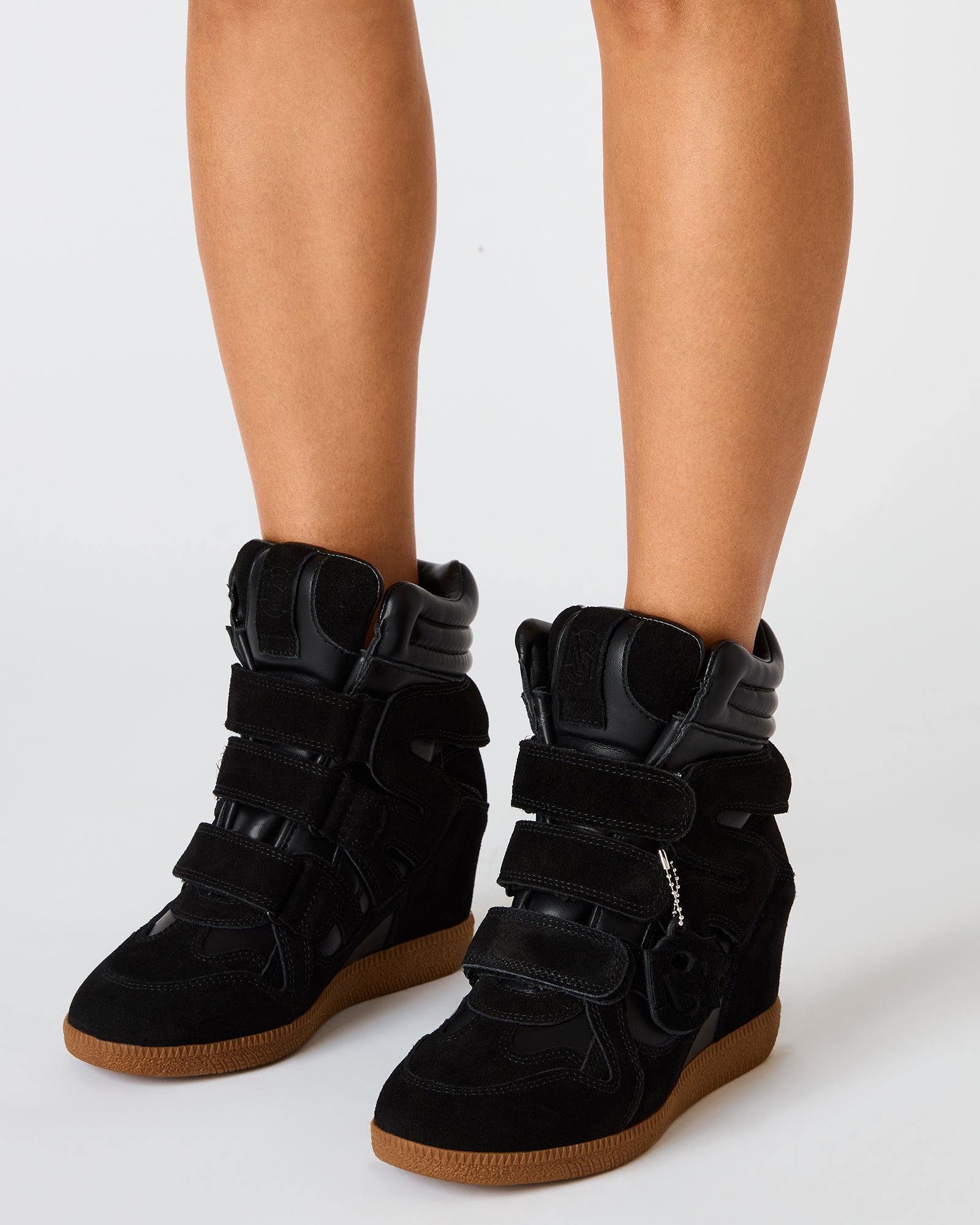 Steve Madden Mavis baskets daim noir scratch femme