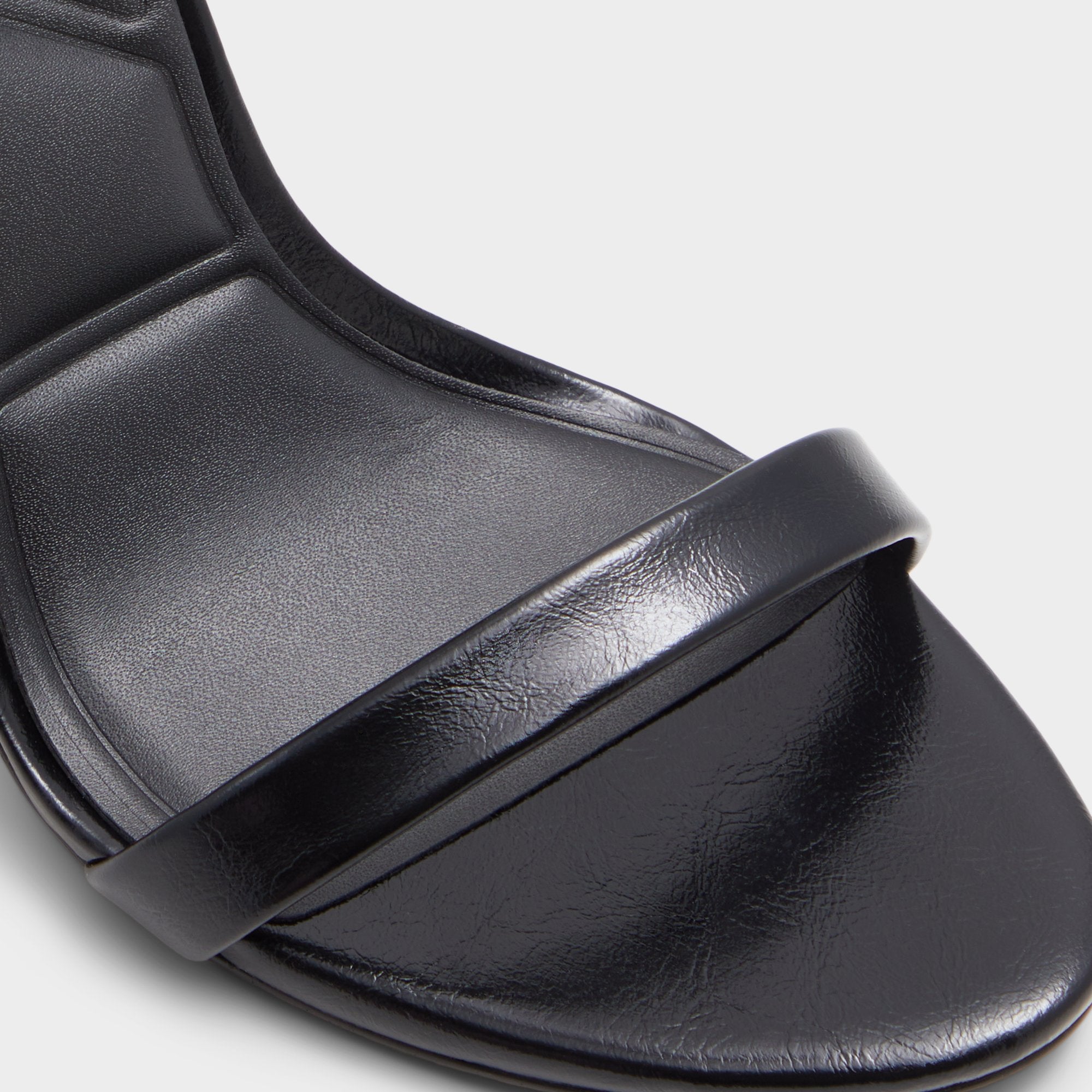 ALDO Maristou-in escarpins noirs talon haut