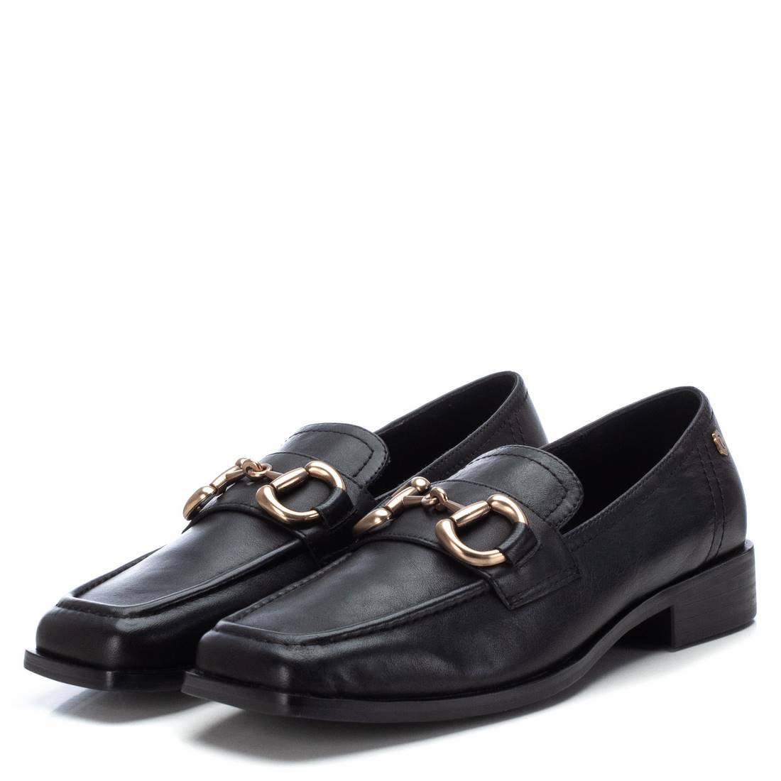 Carmela 16123402 mocassins cuir noir bout carré