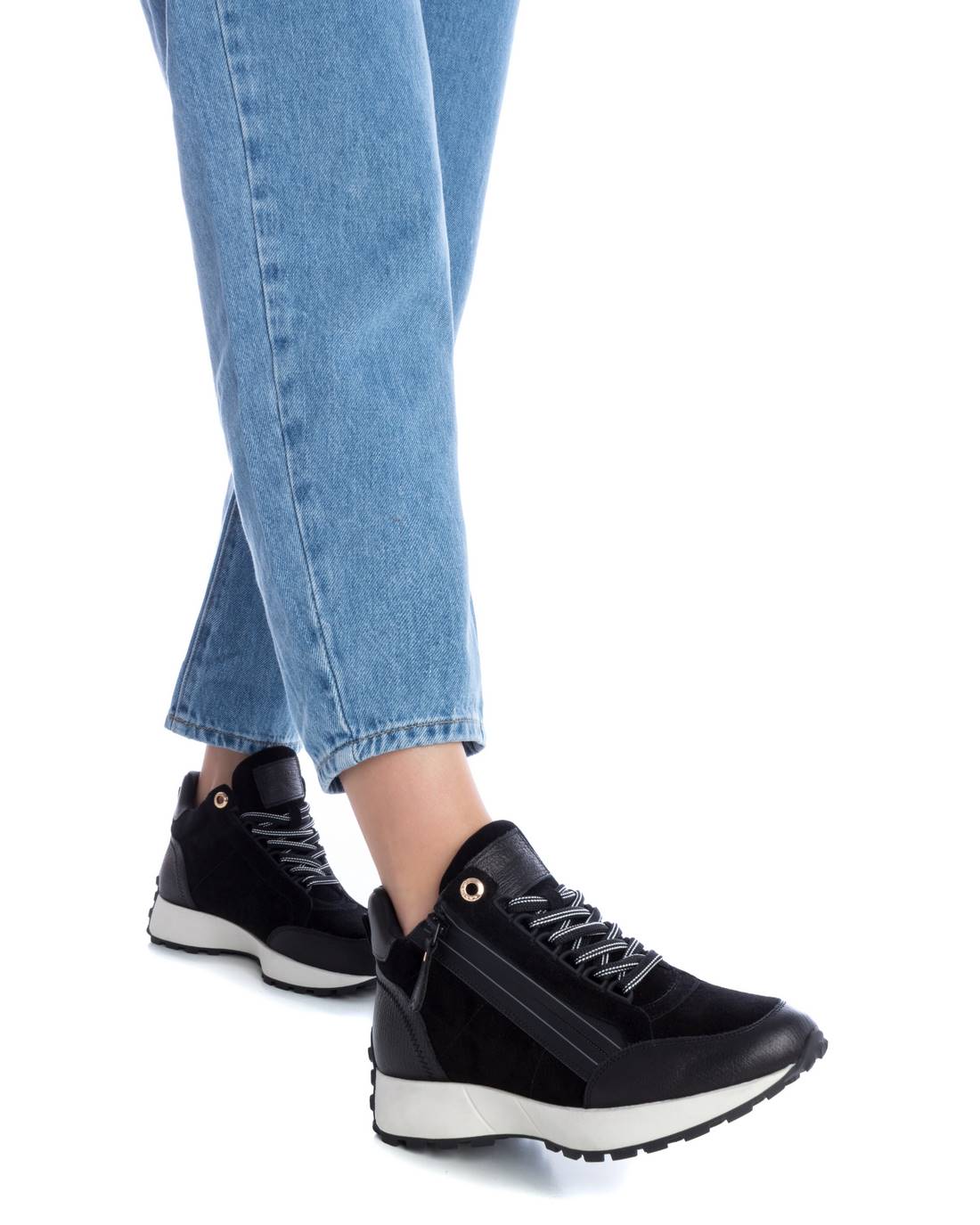 Carmela 16088103 sneaker femme noir cuir plat