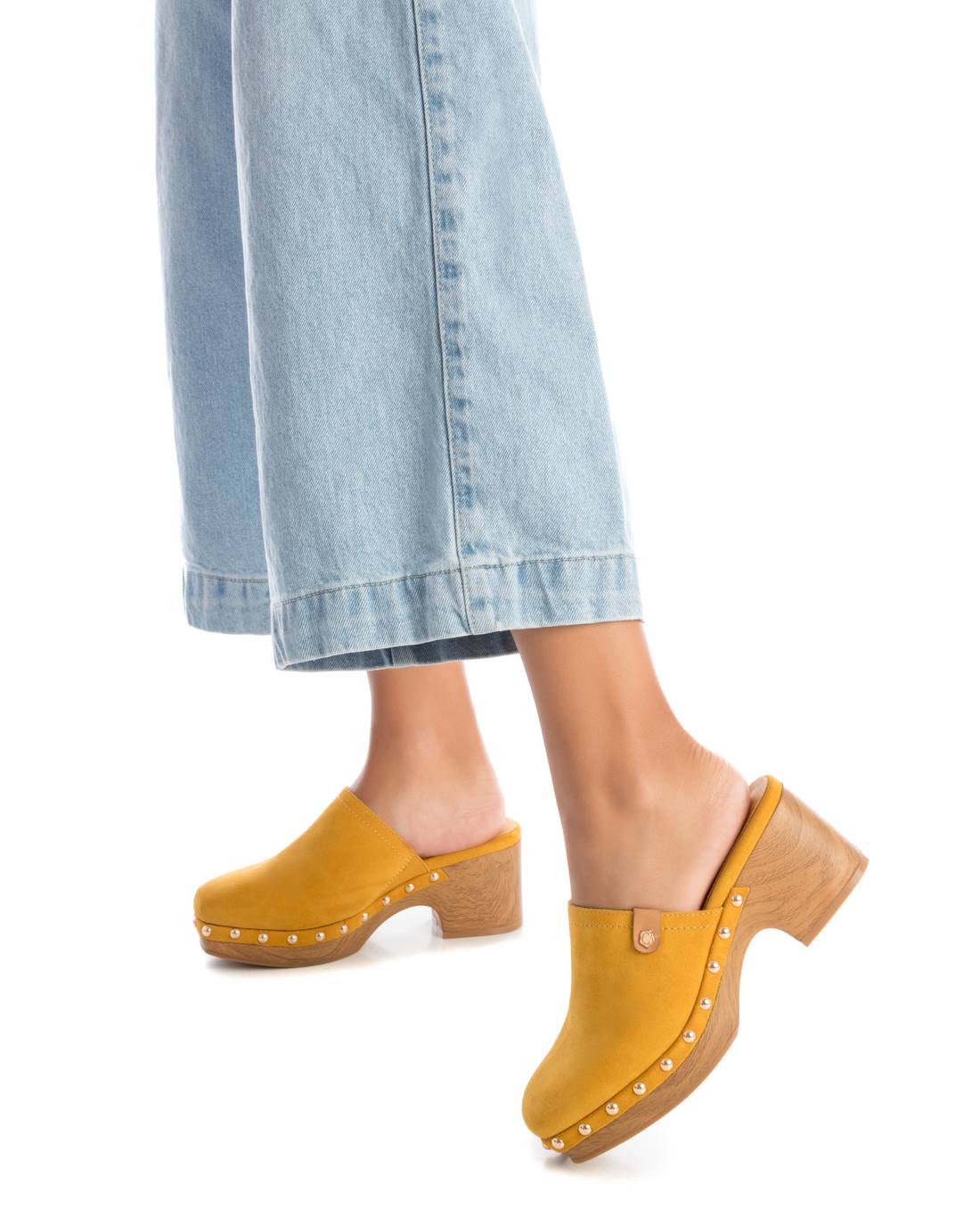 Carmela 16147507 sabots cuir jaune talon 7 cm