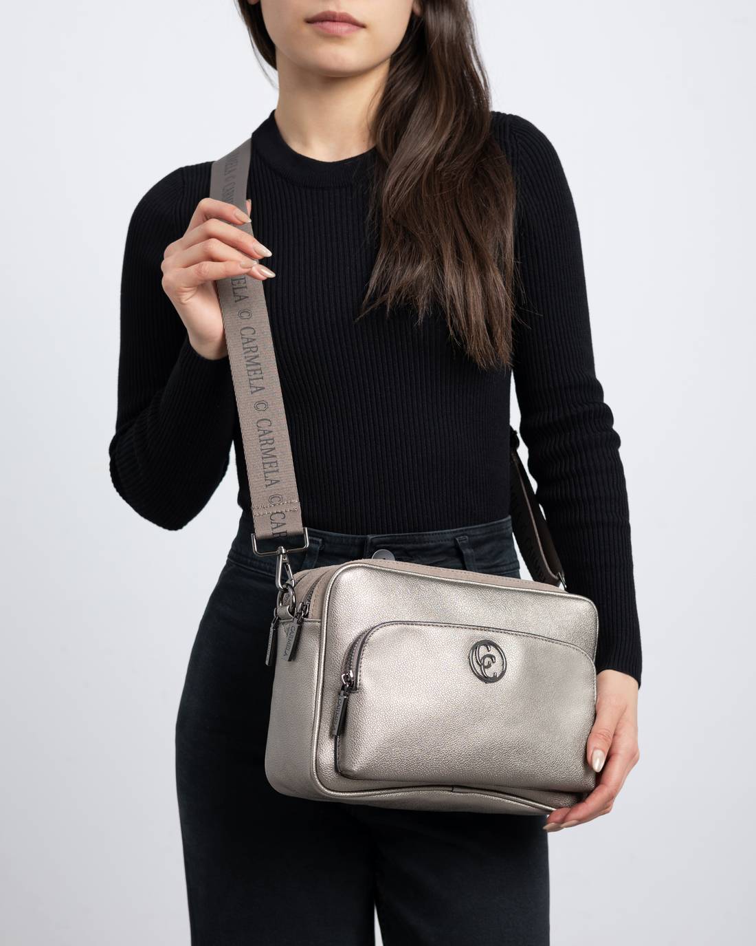 Carmela 18616603 sac bandoulière femme gris métallisé
