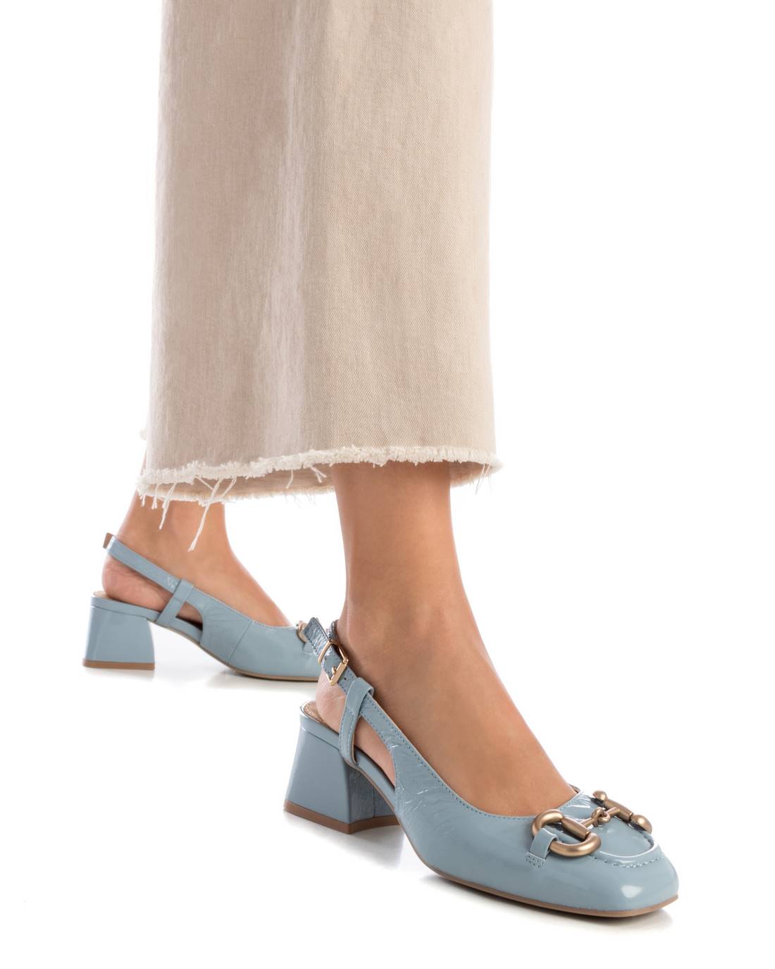 Carmela 16144304 mocassin bleu cuir verni talon bas