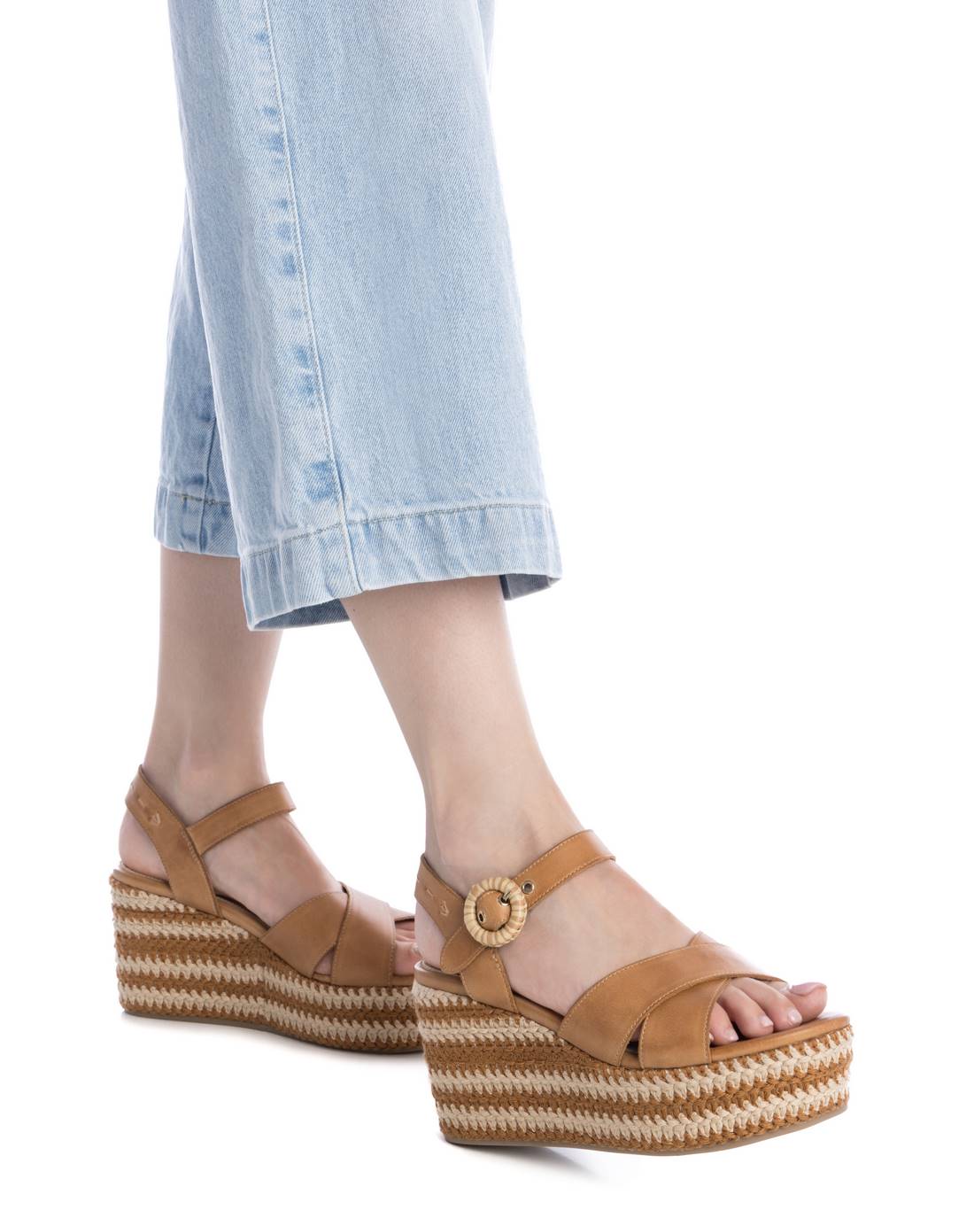 Carmela 16223803 sandales femme camel cuir compensées