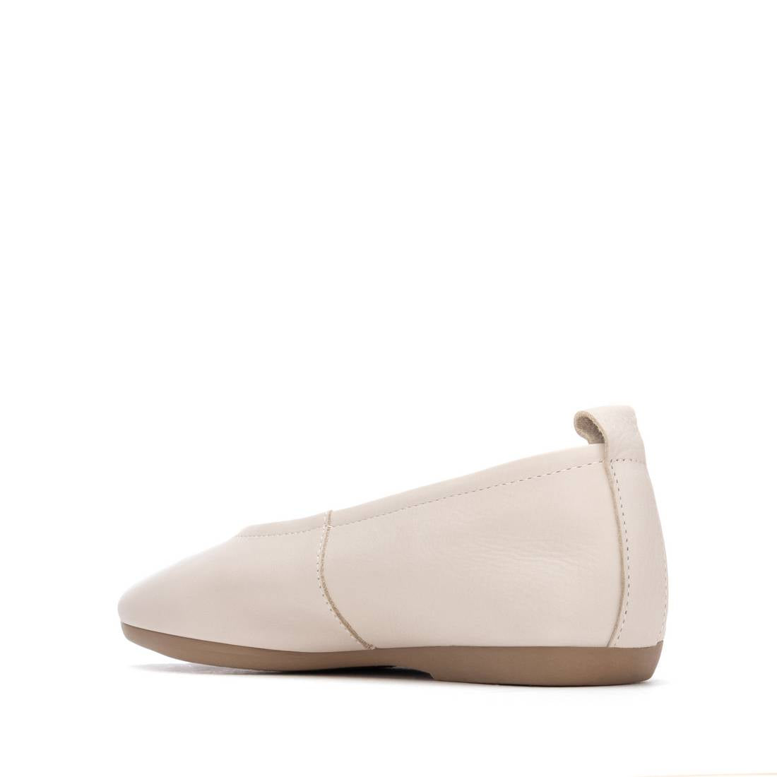 Carmela 16314001 ballerines cuir beige plates