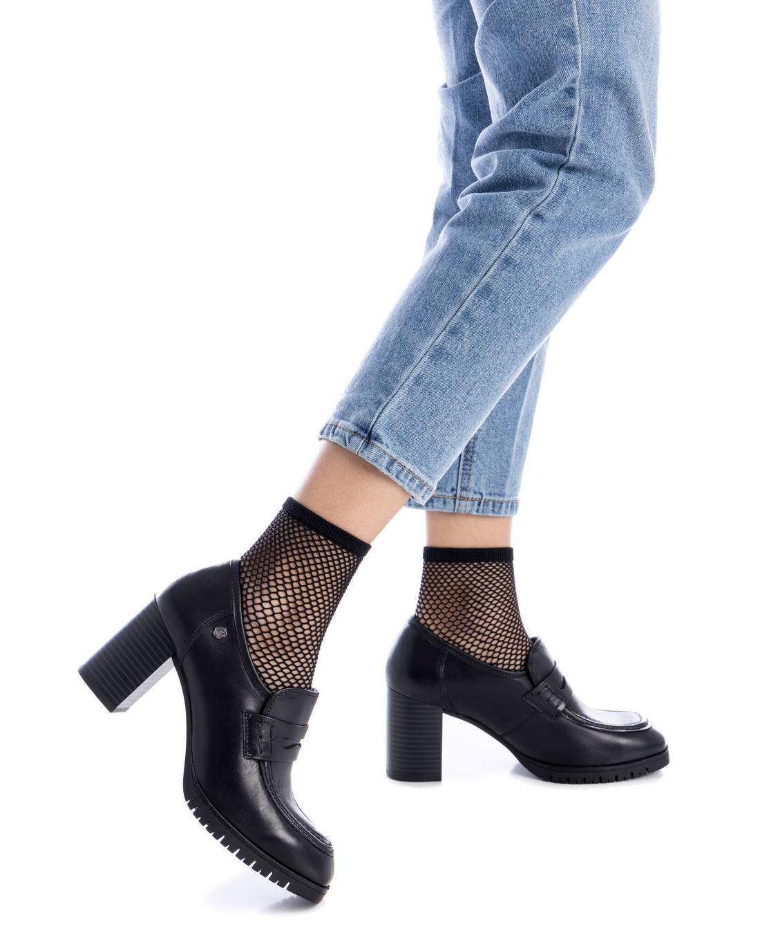 Carmela 16180401 mocassin noir cuir talon 8 cm