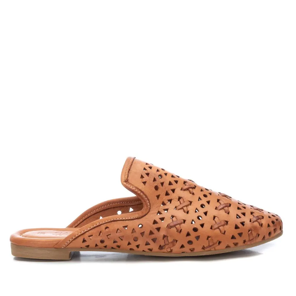 Carmela 16073401 sabot cuir marron ajouré