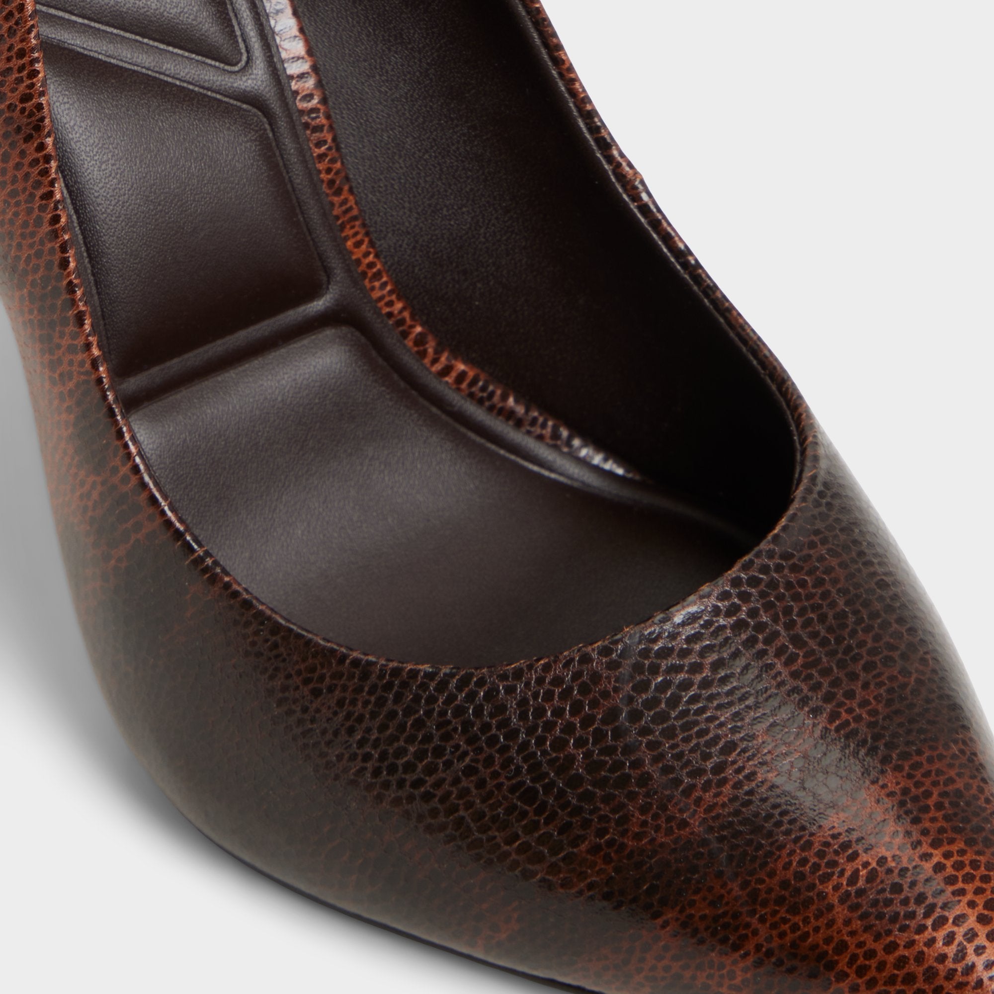 ALDO Stessy 2.0 escarpin marron talon classique