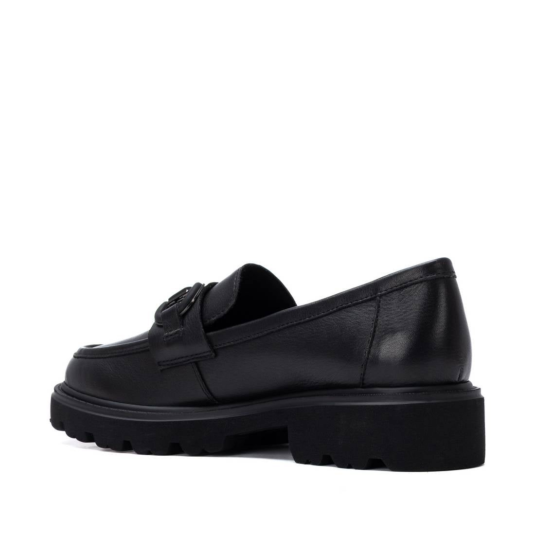 Carmela 16433601 mocassin cuir noir talon bas
