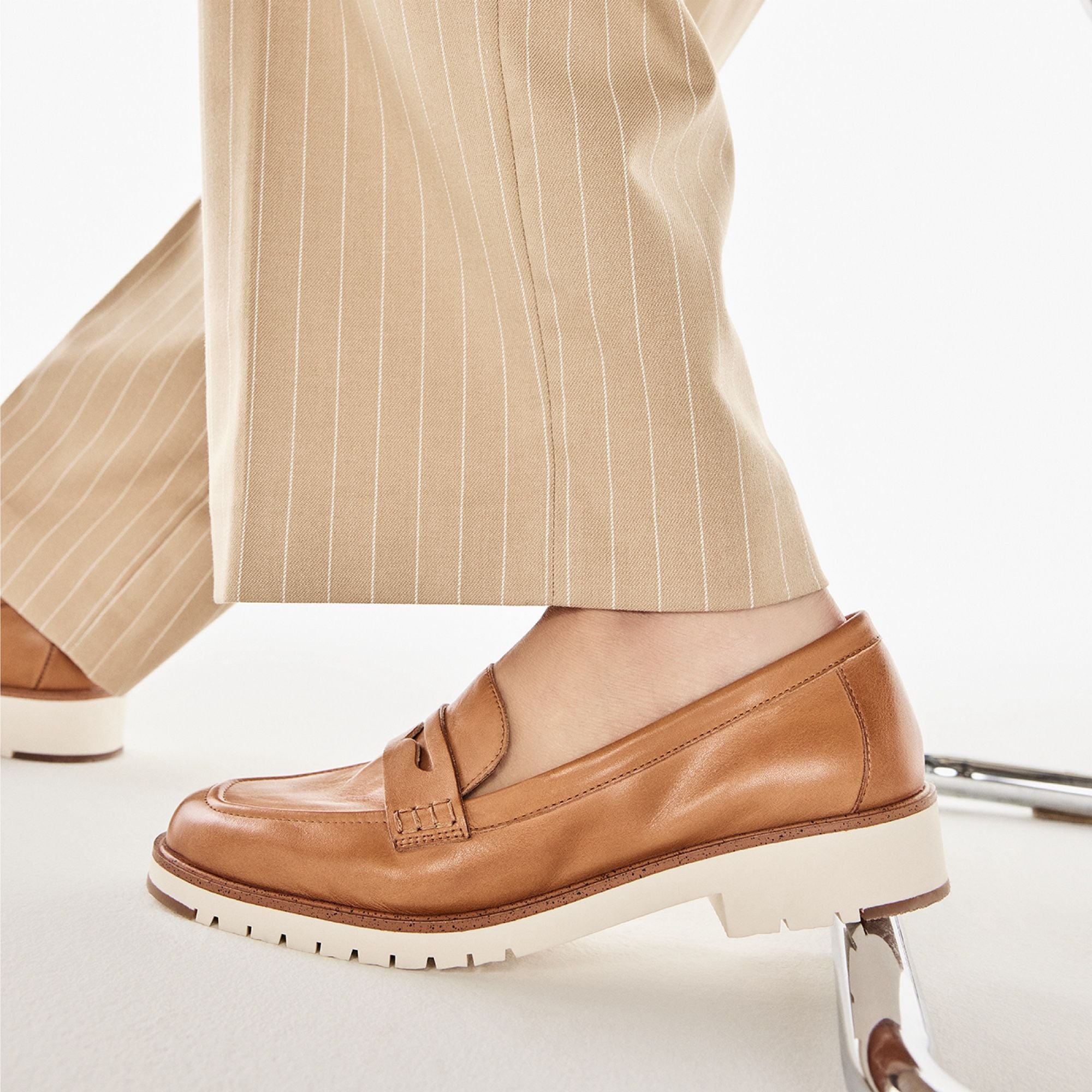 ALDO Ibreda mocassins cuir marron bout carré