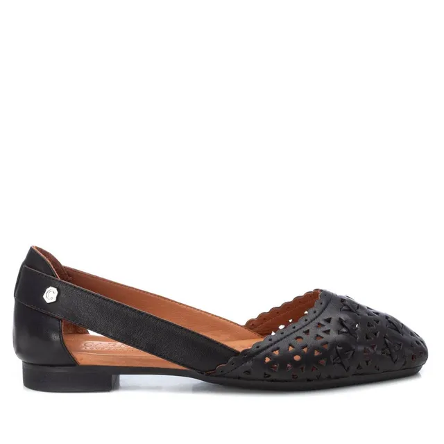 Carmela 16067205 ballerines cuir noir ajourées