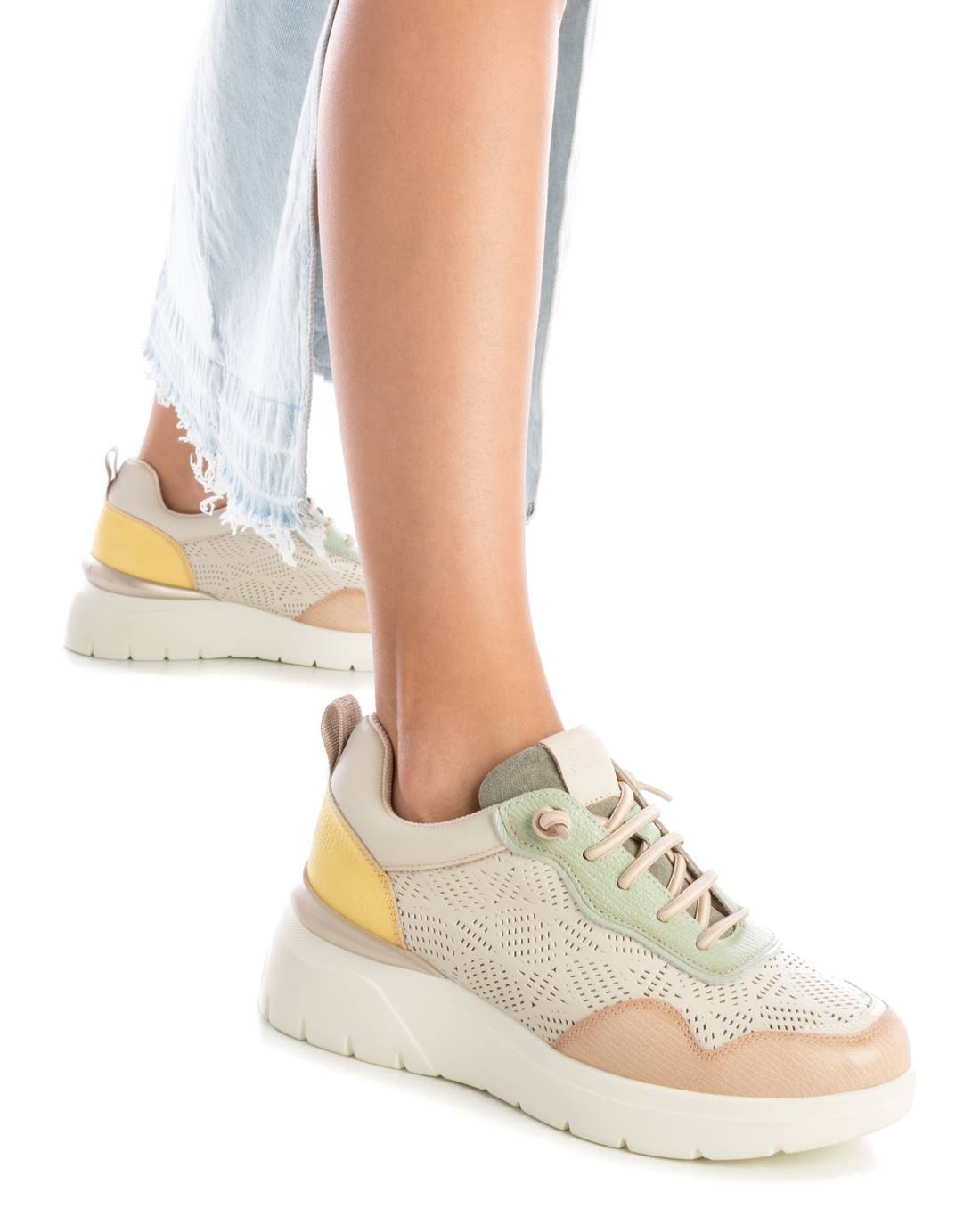 Carmela 16142301 basket cuir blanc femme lacets