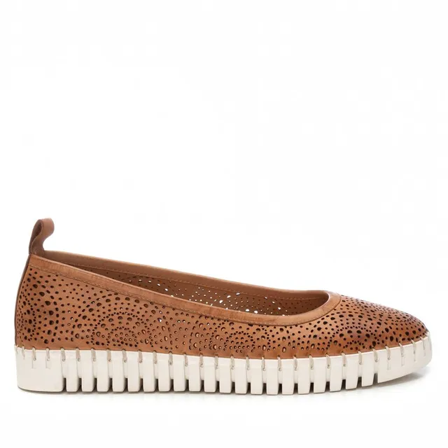 Carmela 16230203 ballerine cuir camel ajourée