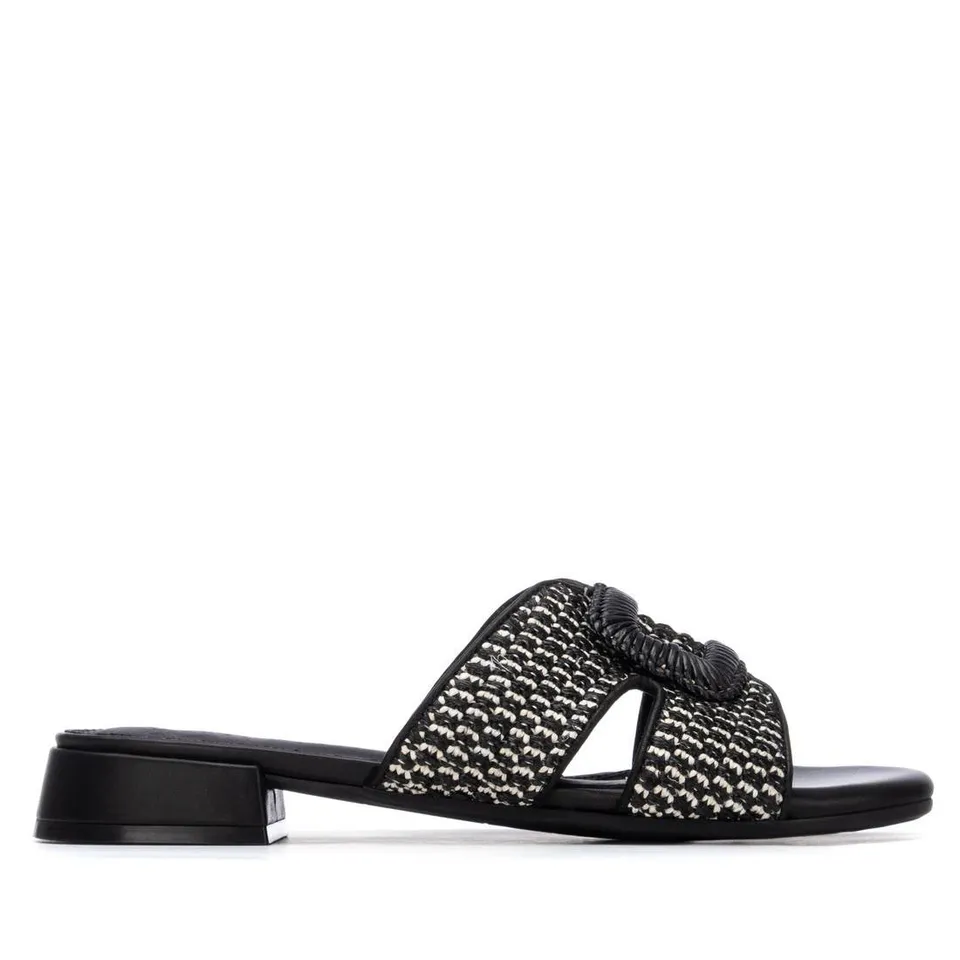 Carmela 16327204 sandales plates noires tressées