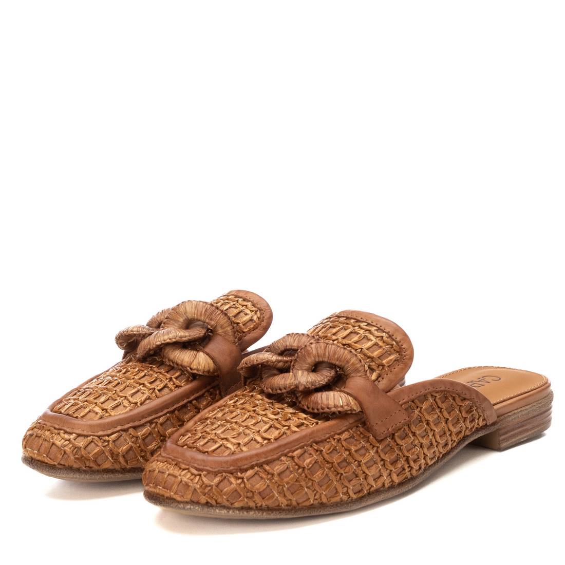 Carmela 16231101 Sabot camel ajouré talon bas