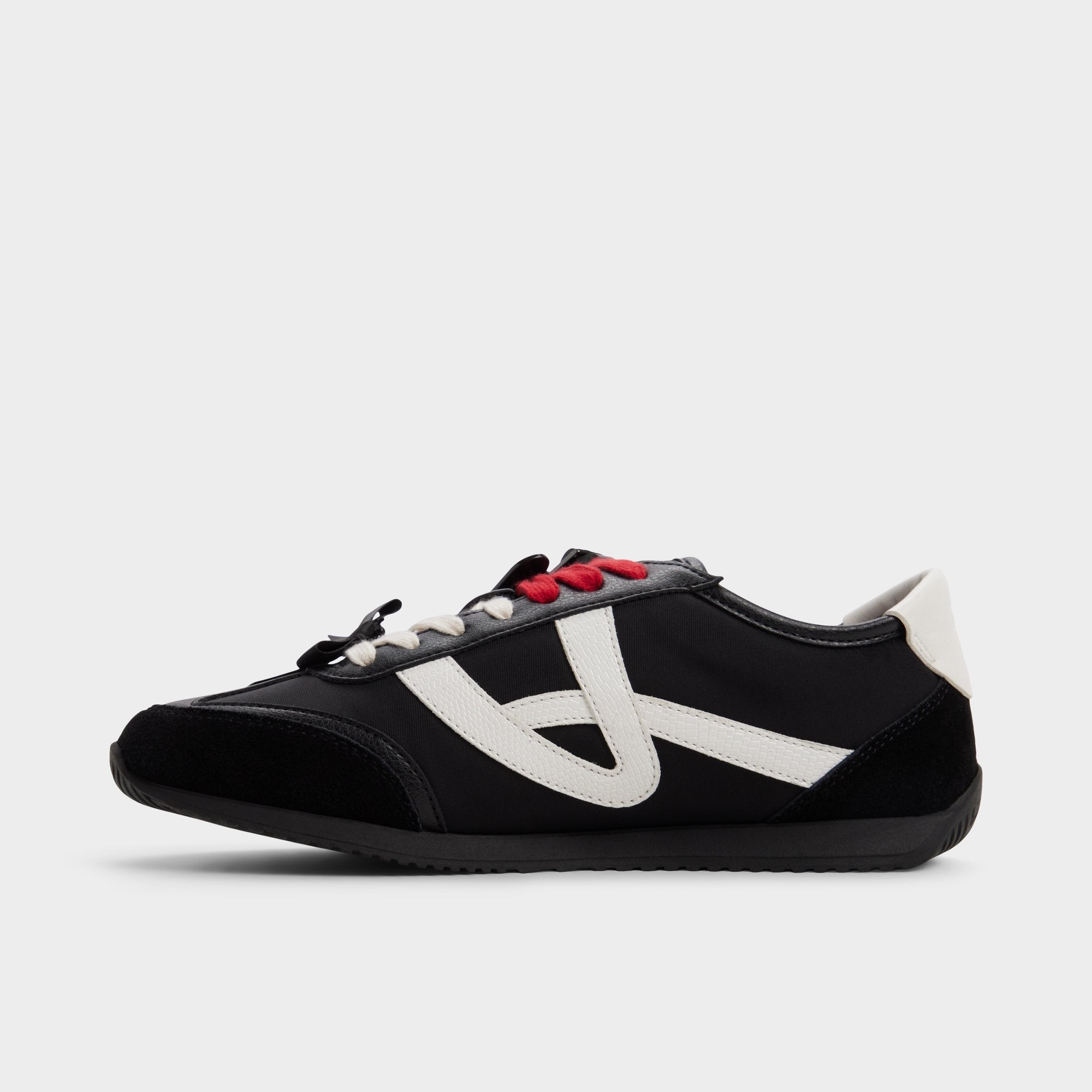 ALDO Hellfirelives baskets Stranger Things noires à charms