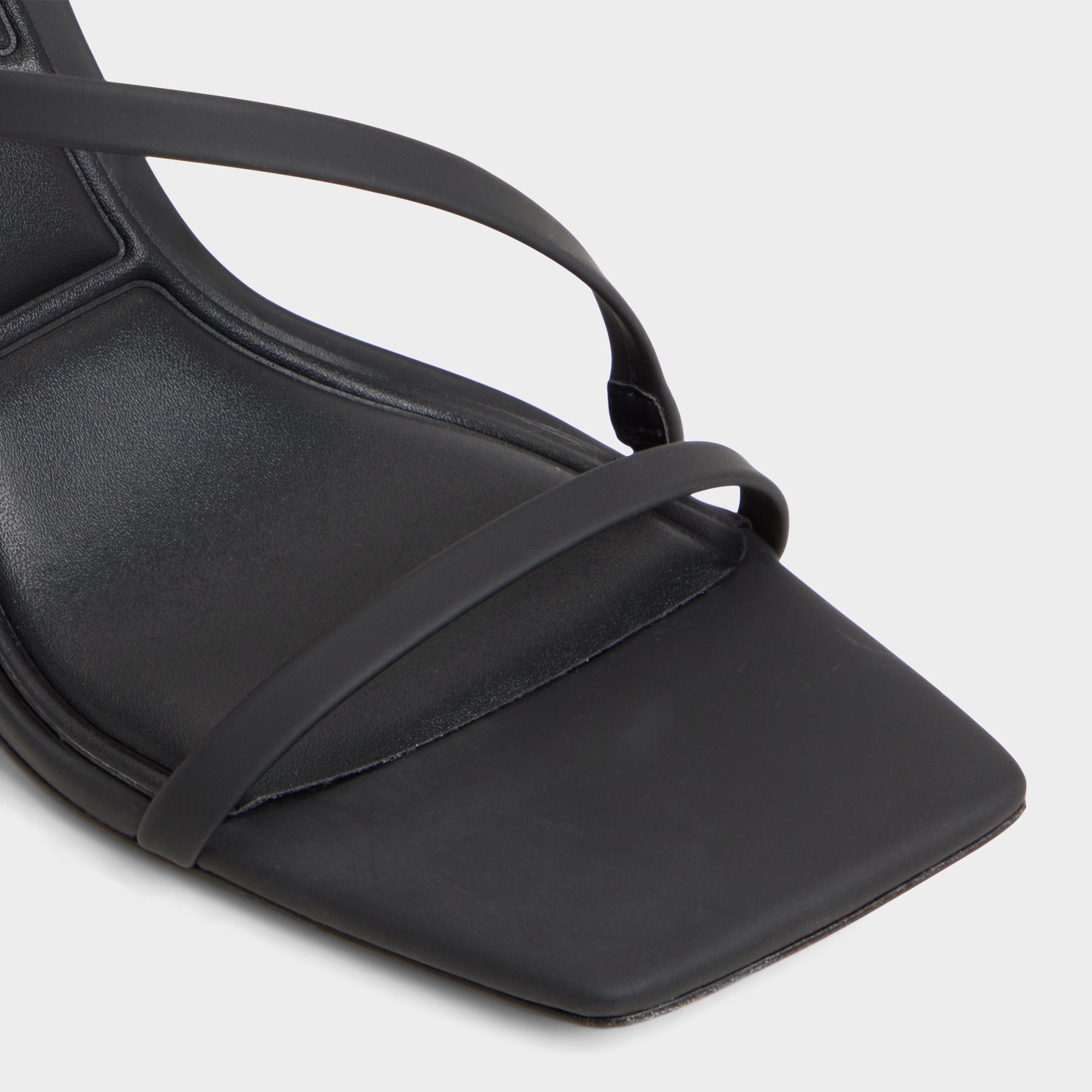 ALDO Arize escarpins noirs talon haut