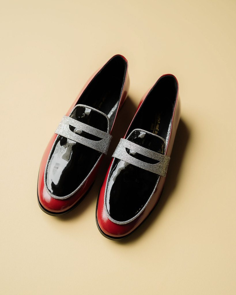 Dessine Moi Un Soulier Romy mocassin vernis rouge noir argenté