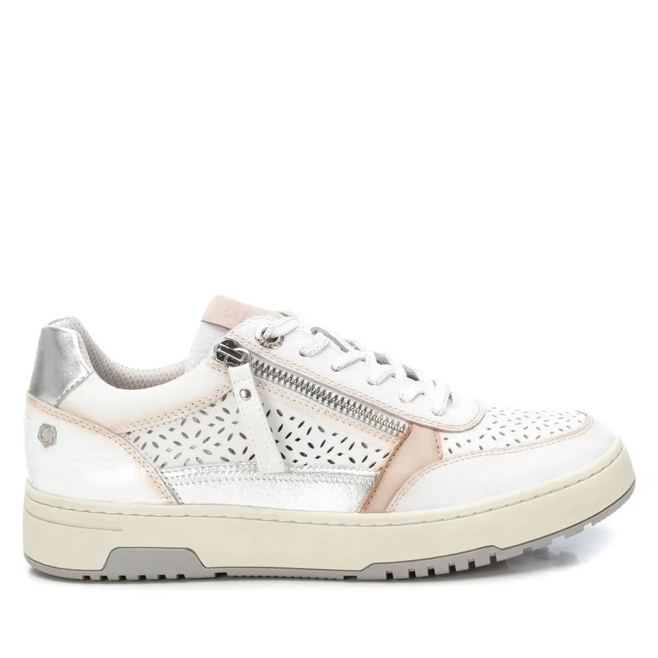 Carmela 16141401 baskets femme blanche cuir plat