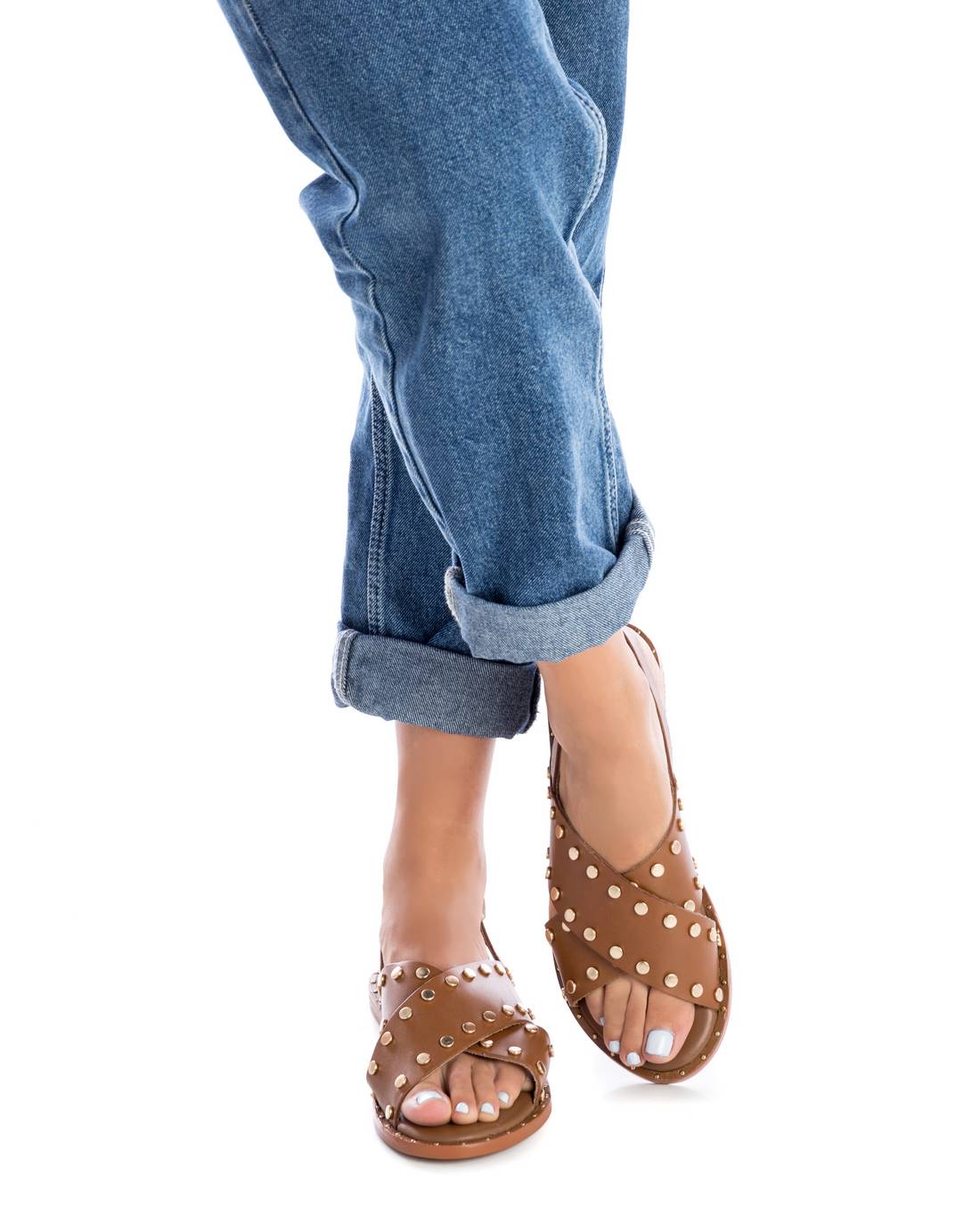 Carmela 16074102 sandale cuir marron boucle cloutée