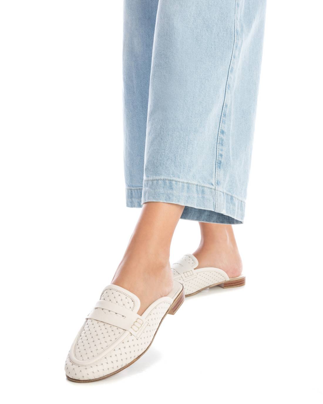 Carmela 16155903 mule cuir blanc tressé