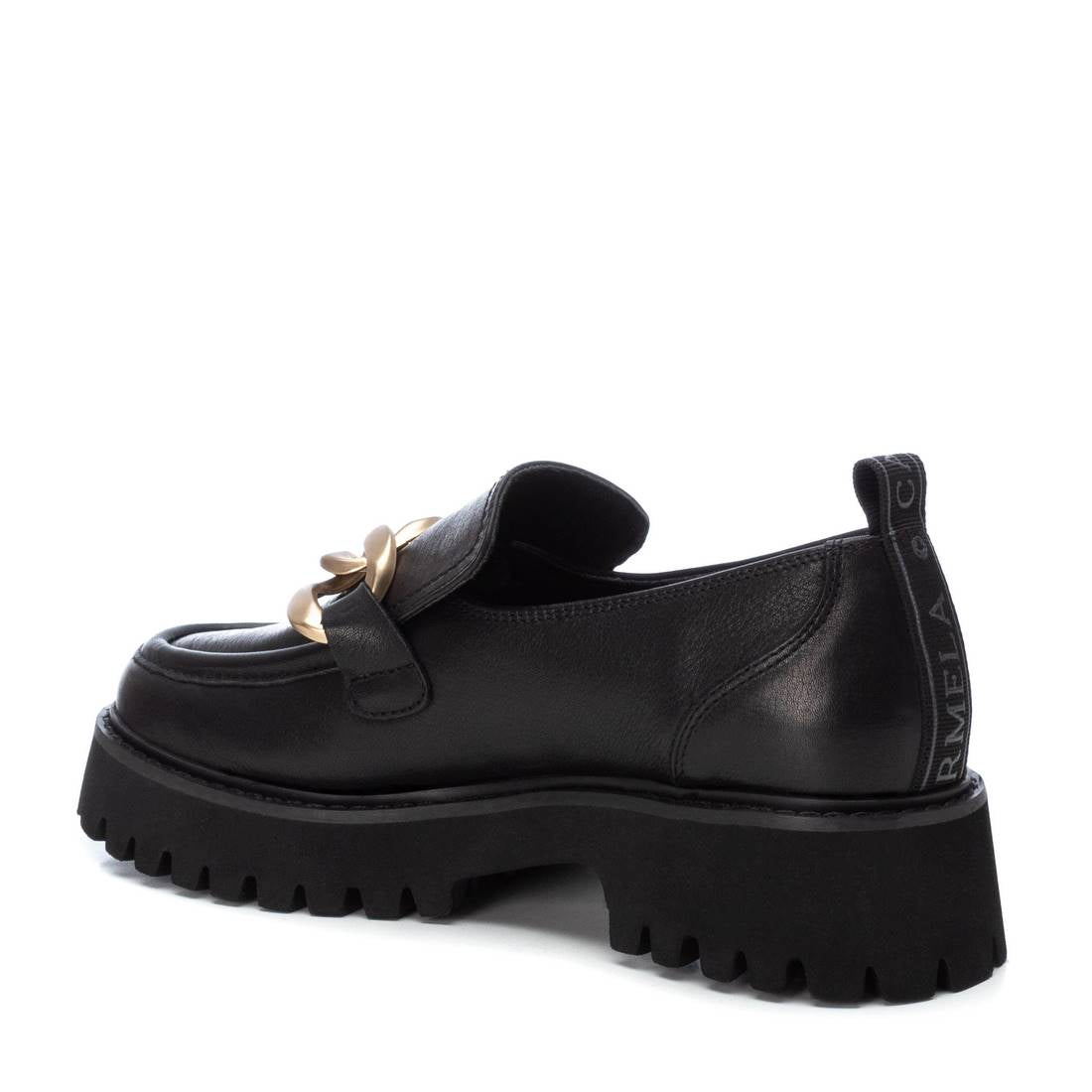 Carmela 16106101 mocassins cuir noir chaîne