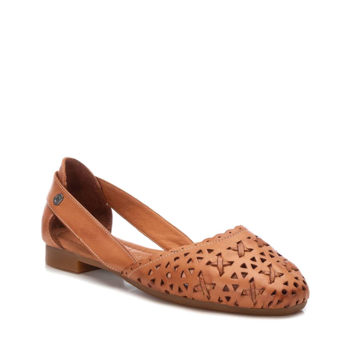 Carmela 16067204 ballerines cuir marron ajouré plat