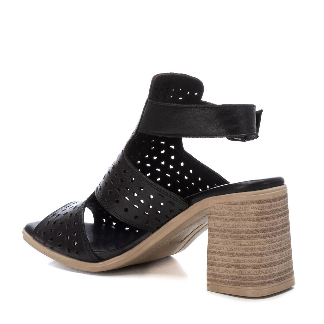 Carmela 16064901 sandale femme noir cuir talon 9 cm