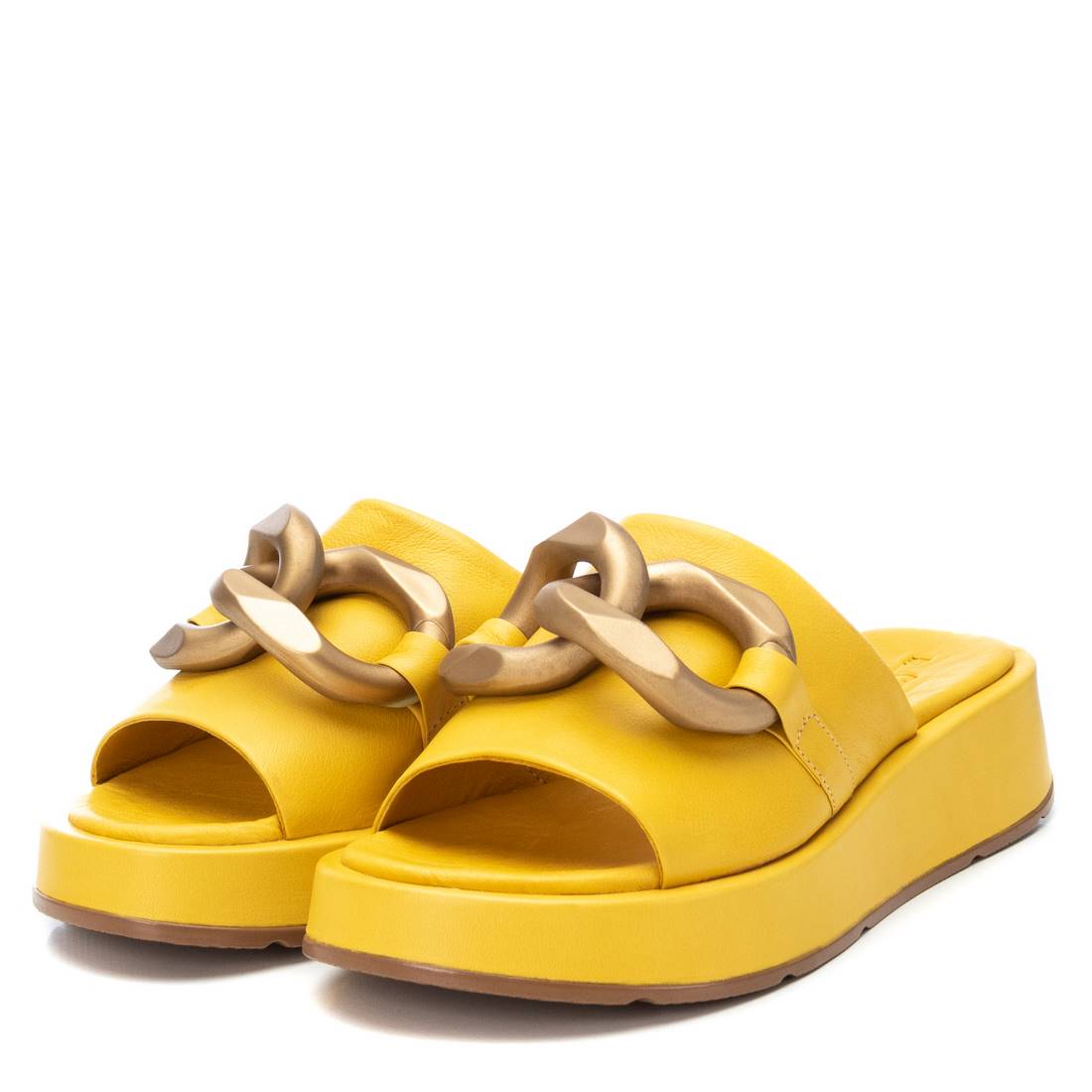 Carmela 16077404 sandales cuir jaune plateforme