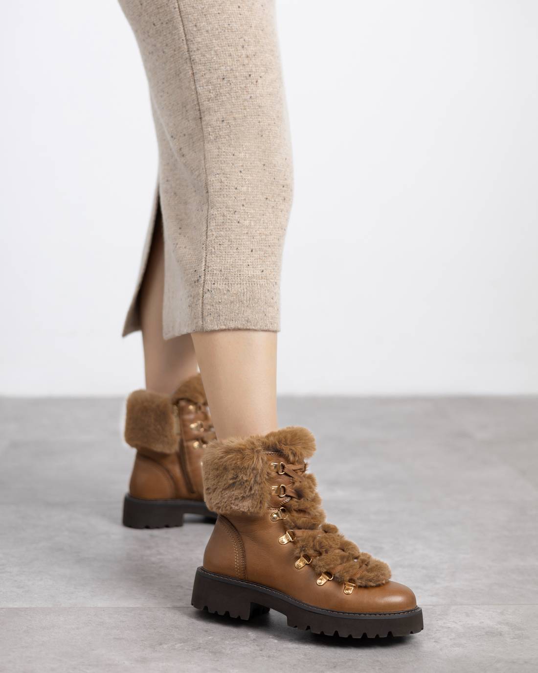 Carmela 16266802 bottine femme camel fourrée à lacets