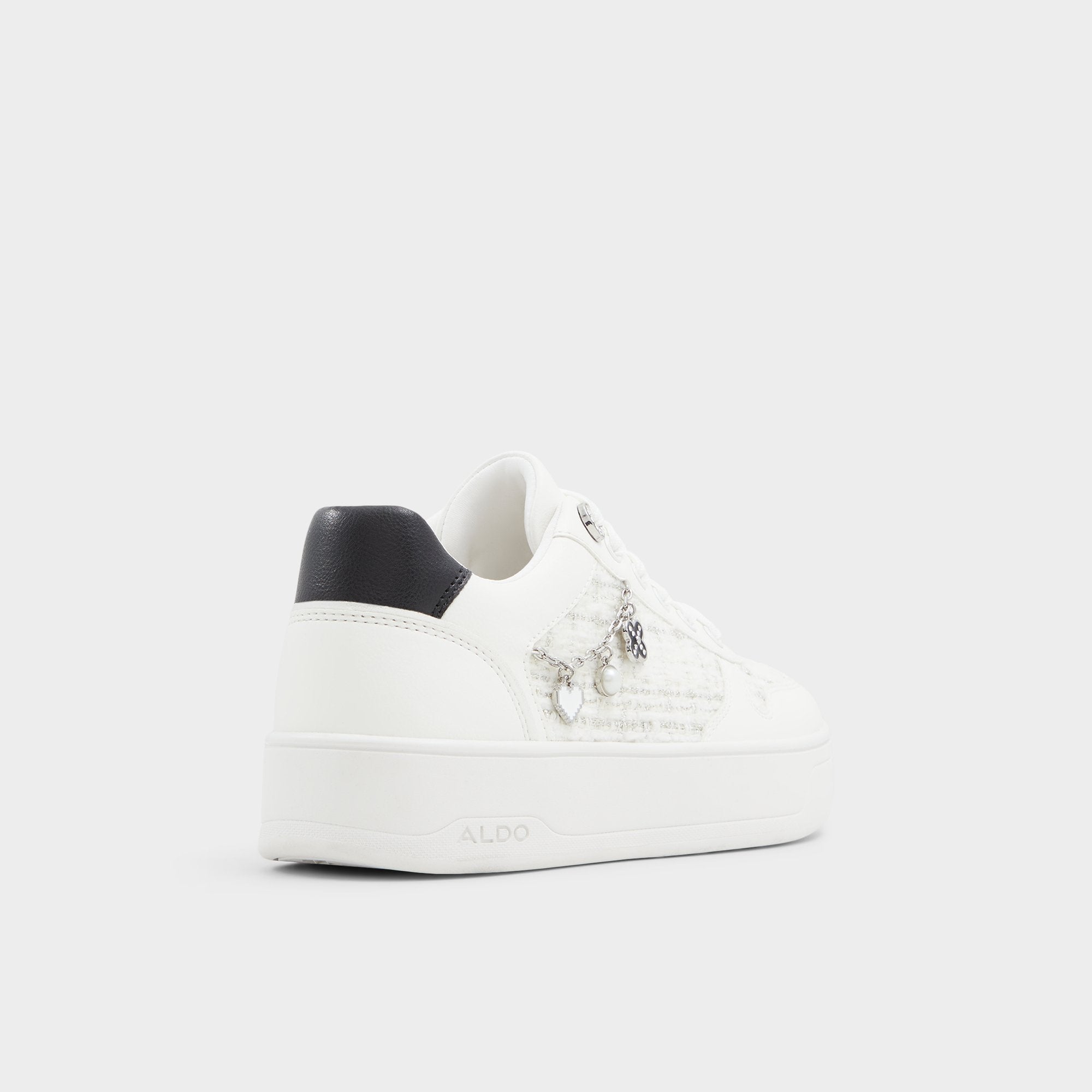 ALDO Marisette baskets basses blanches charms