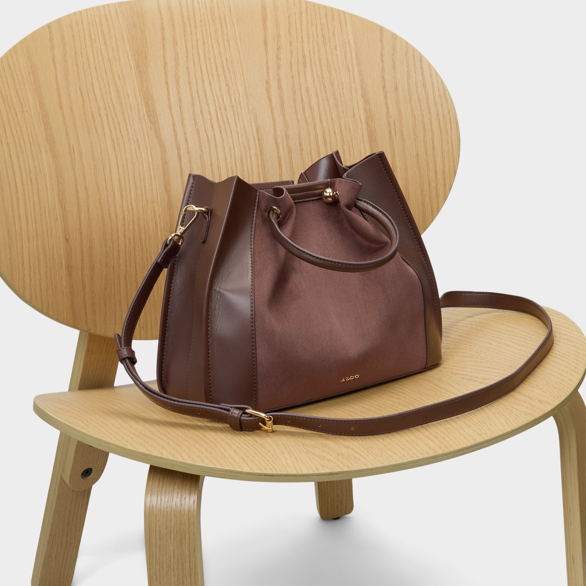 ALDO Maxiaa sac seau femme marron suède
