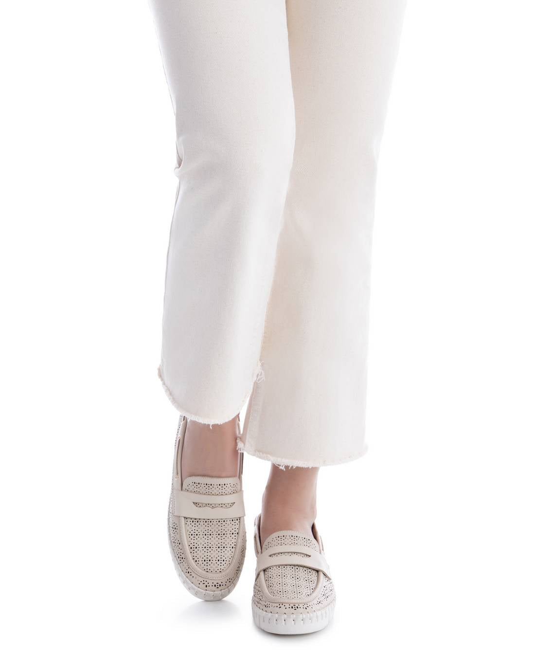 Carmela 16321201 Basket cuir beige ajourée
