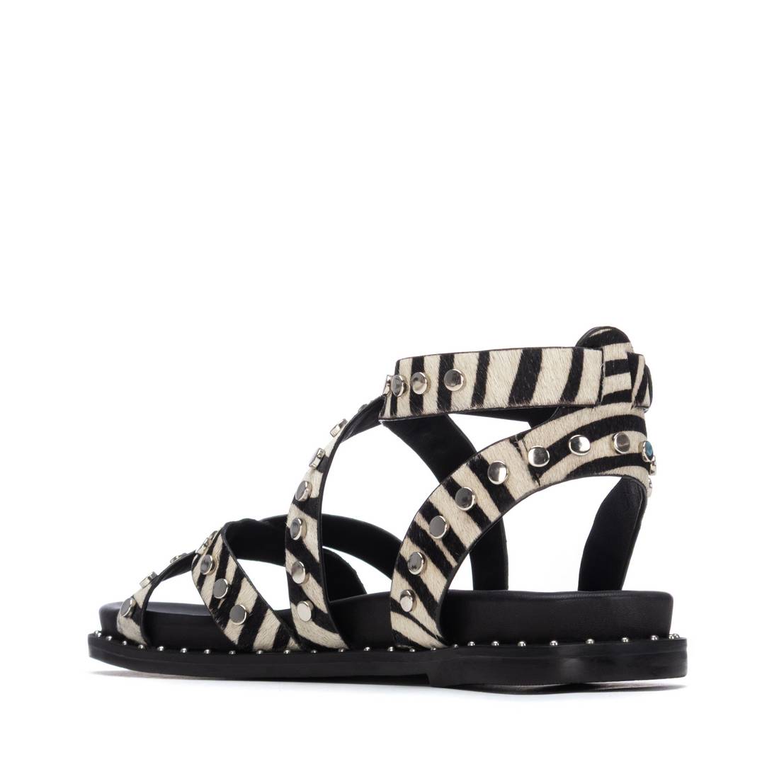 Carmela 16239308 sandale cuir zèbre cloutée plate