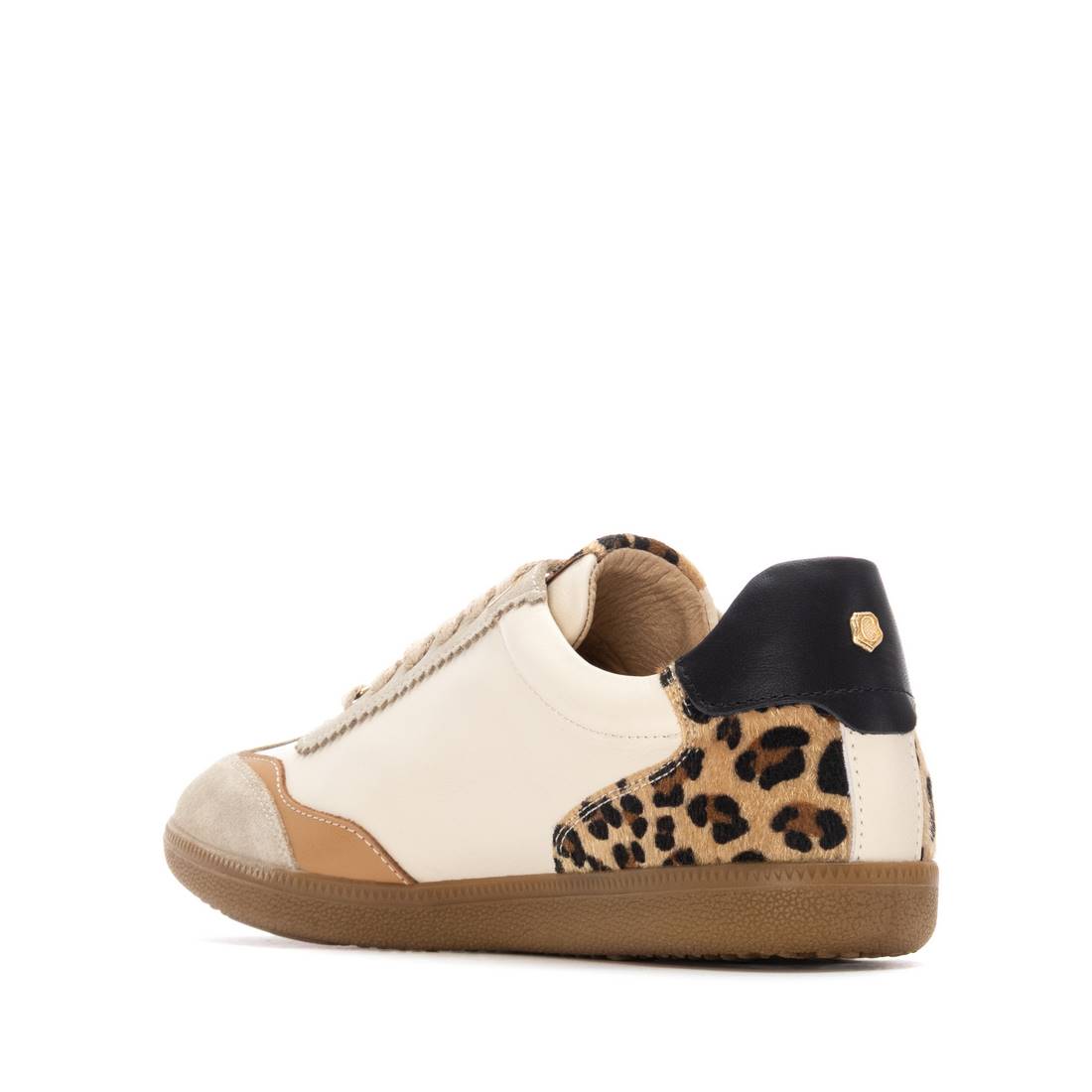 Carmela 16264001 basket cuir beige semelle plate