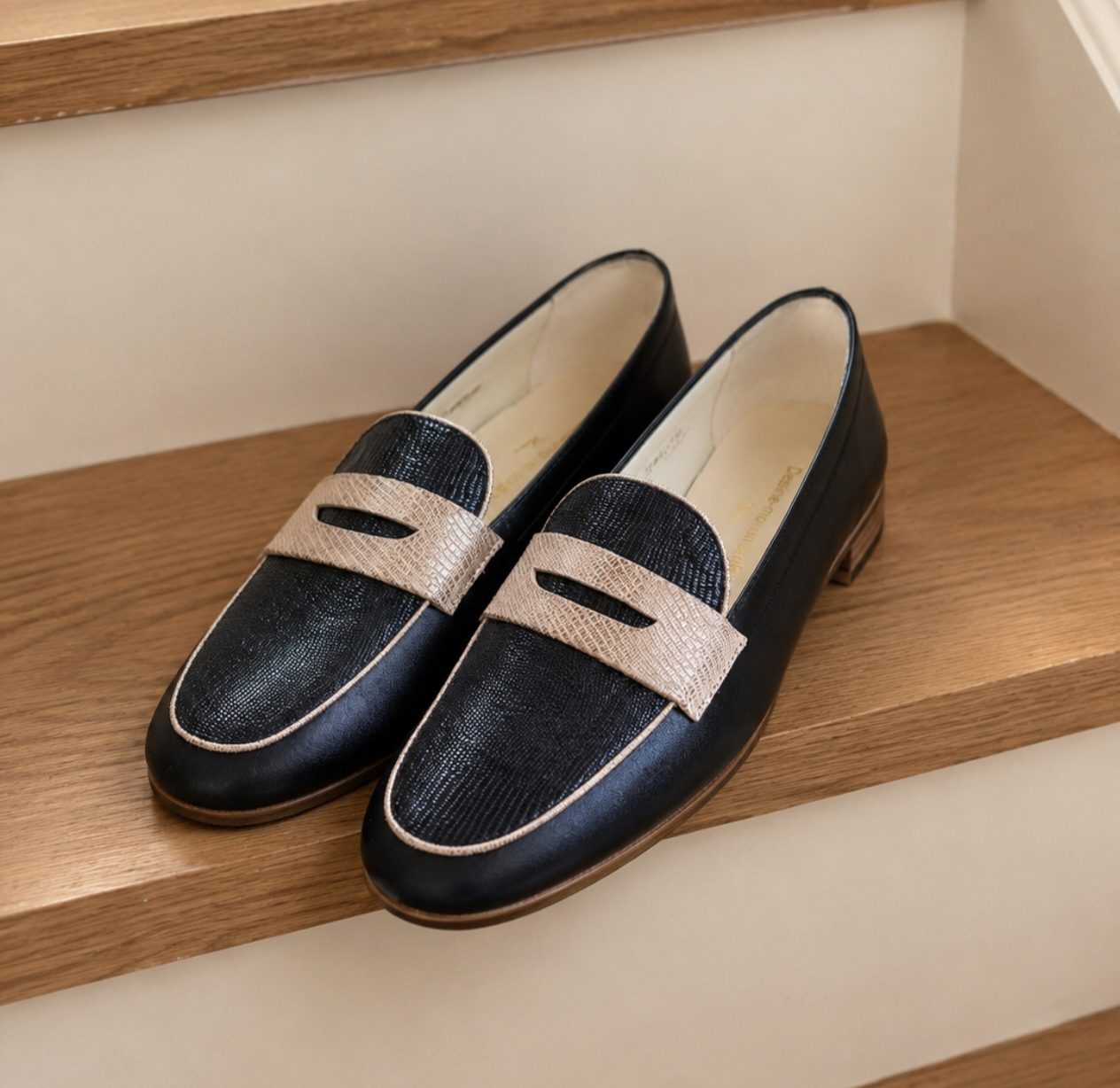 Dessine Moi Un Soulier mocassin cuir noir vipérine 39