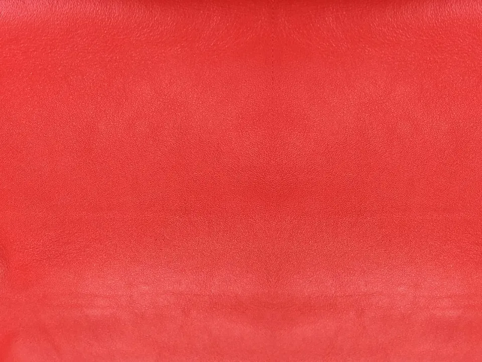 Dessine Moi Un Soulier cuir lisse échantillon cuir rouge