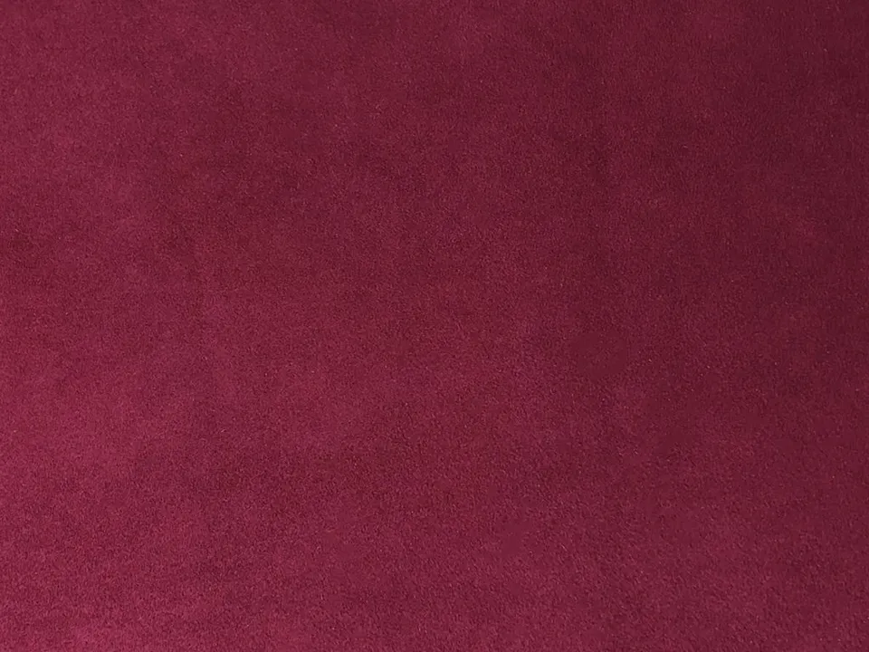 Dessine Moi Un Soulier Velours grenat échantillon matière